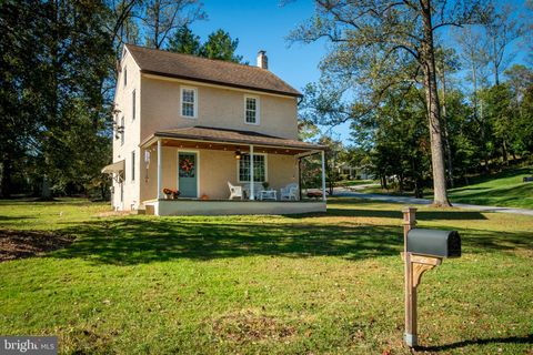 68 DOGWOOD TERRACE PHOENIXVILLE PA 19460