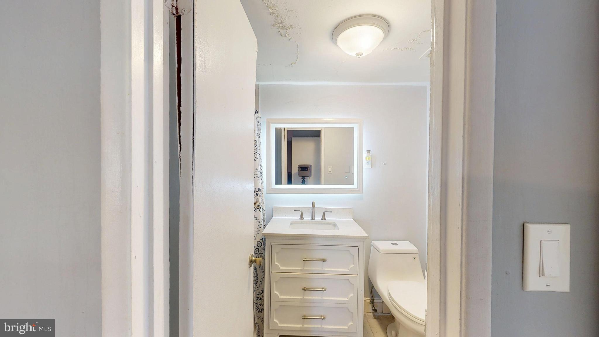 MONTPELIER VILLAGE - Residential