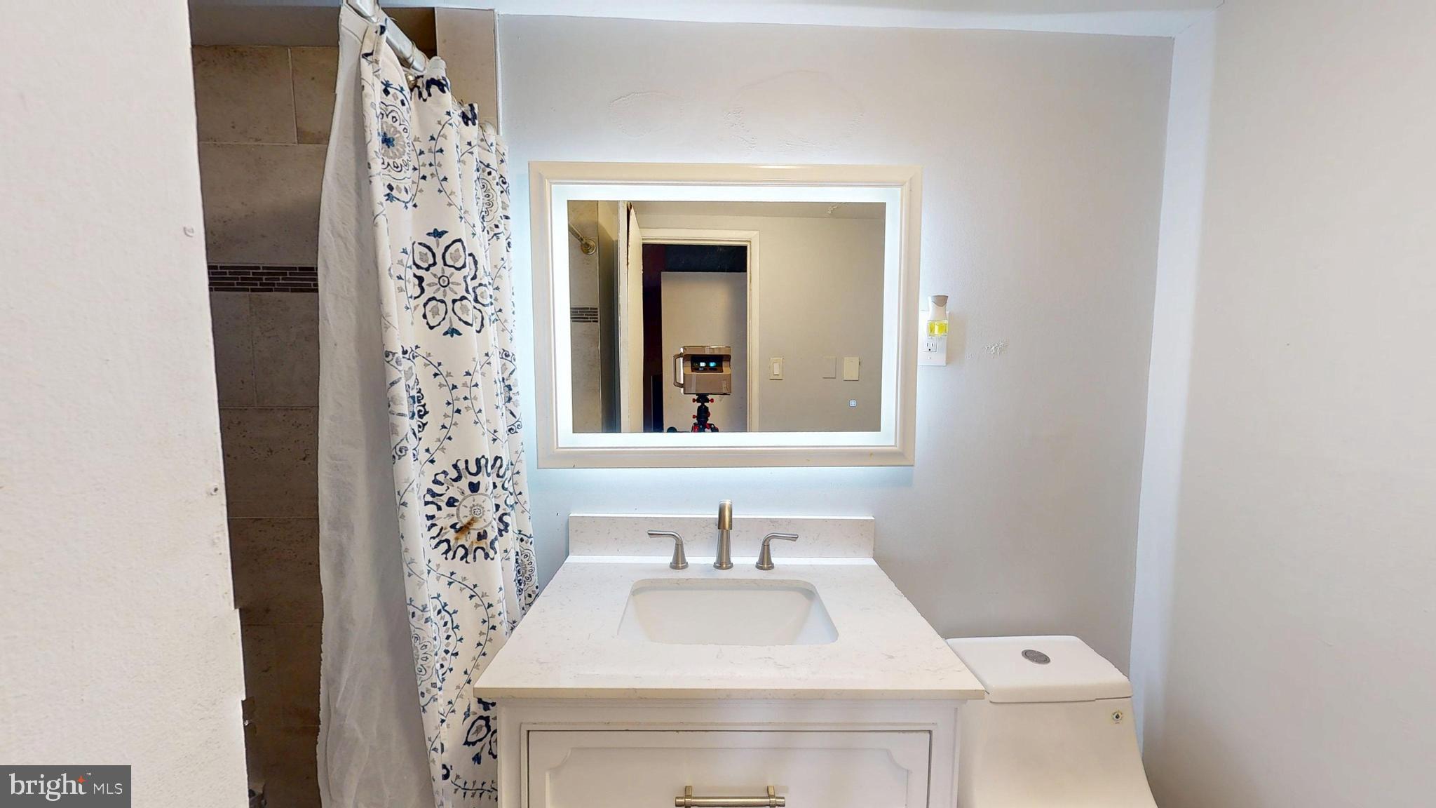 MONTPELIER VILLAGE - Residential