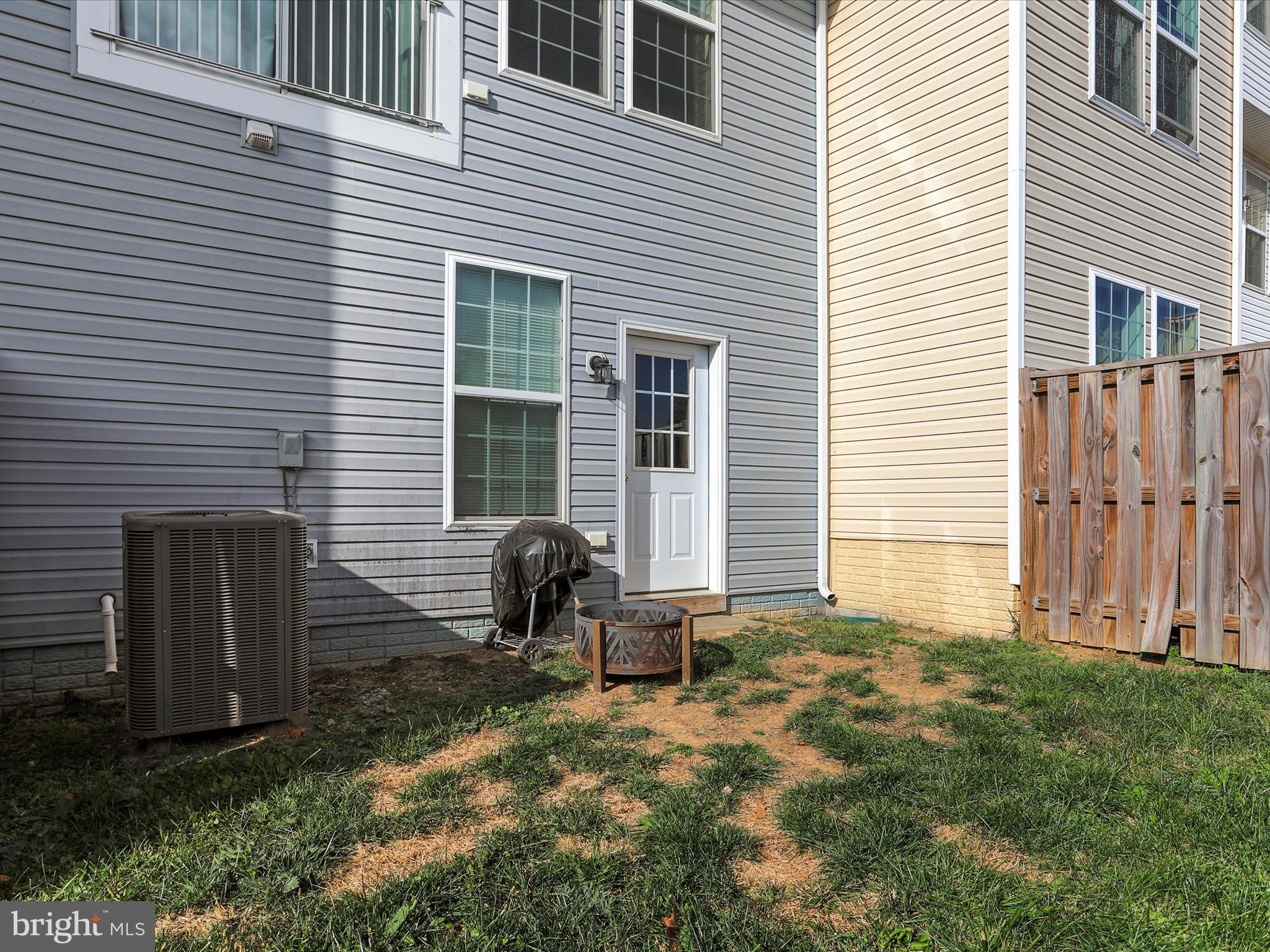 RIVERSIDE VILLAGES - Residential Lease