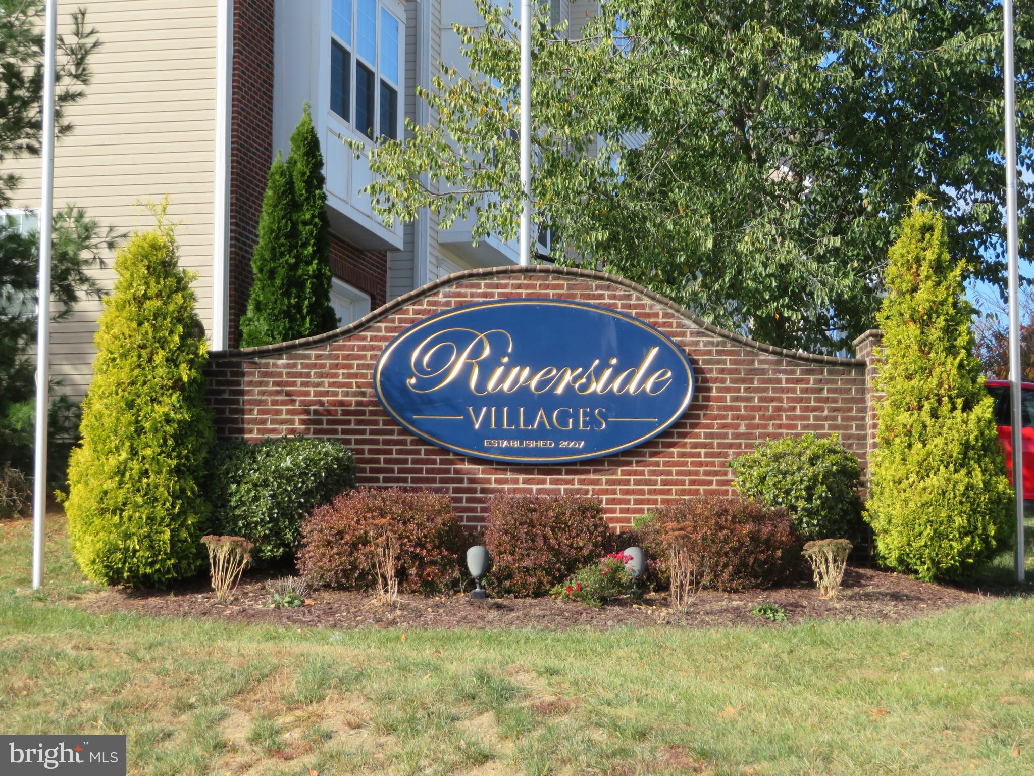 RIVERSIDE VILLAGES - Residential Lease