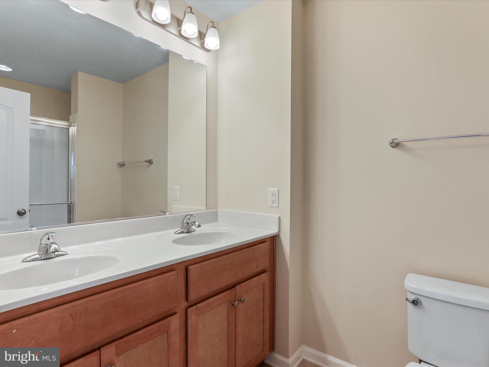 RIVERSIDE VILLAGES - Residential Lease