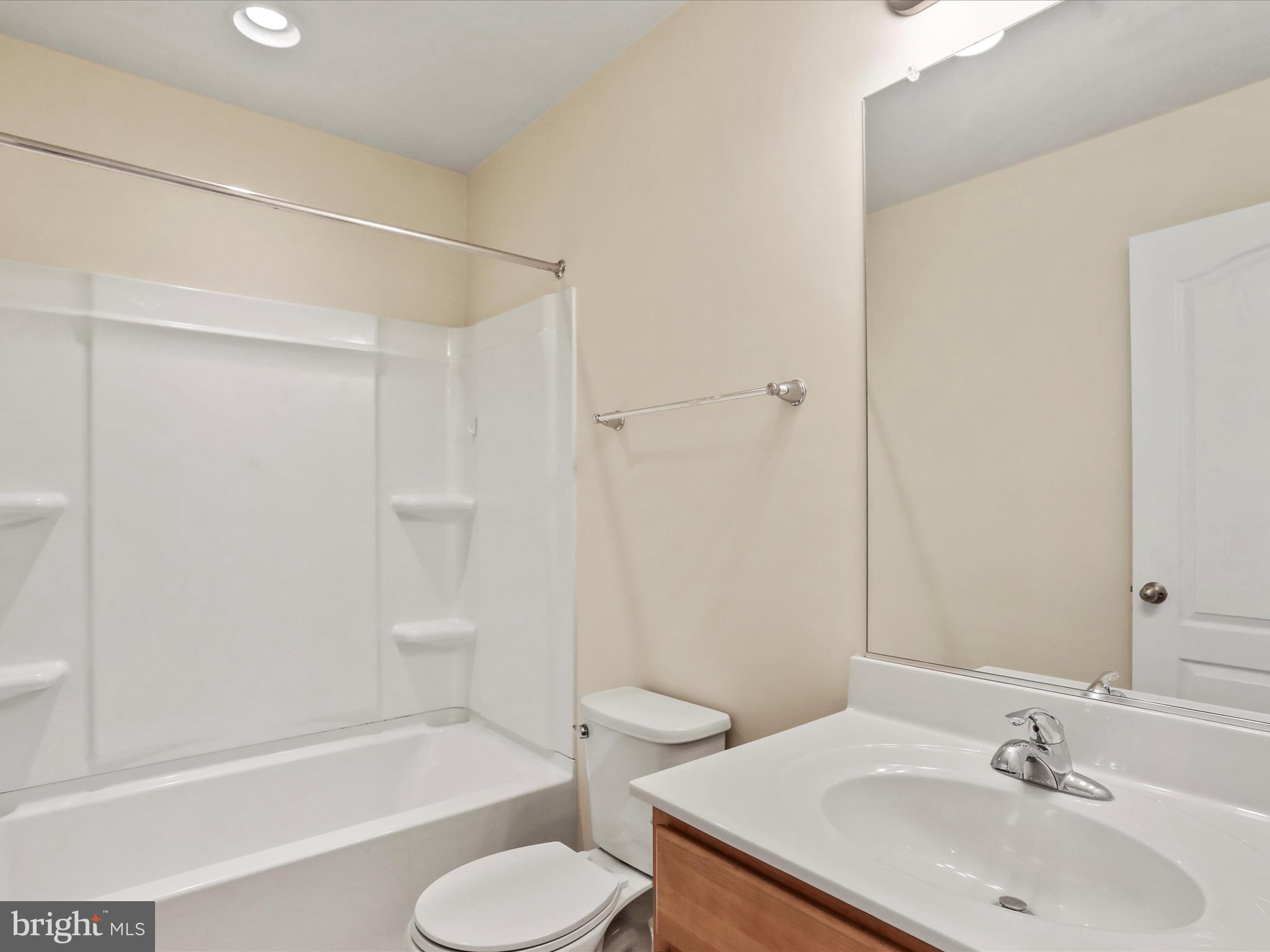 RIVERSIDE VILLAGES - Residential Lease