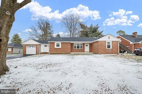 1049 BEAR ROAD NEW CASTLE DE 19720