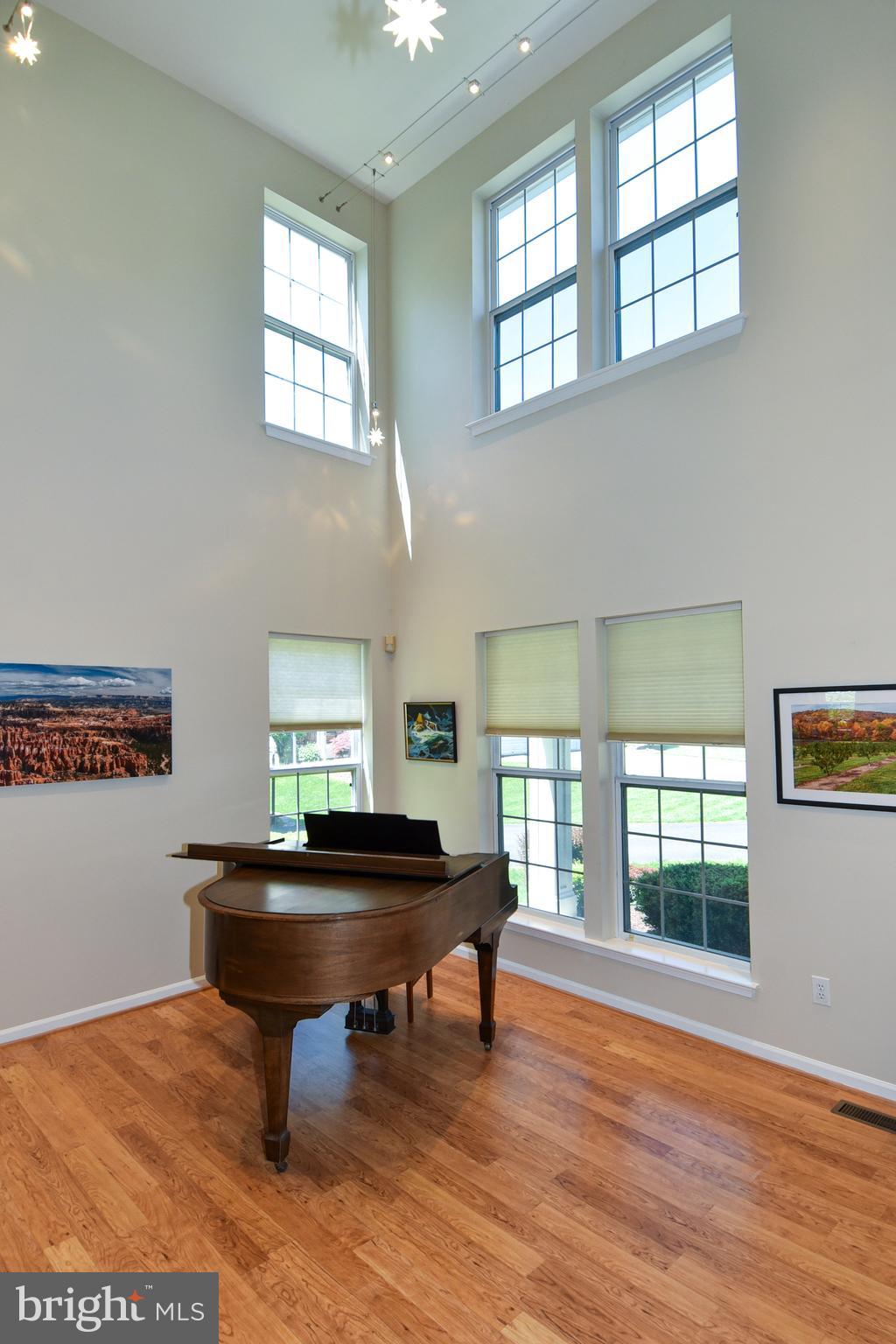 SENECA PARK NORTH - Residential