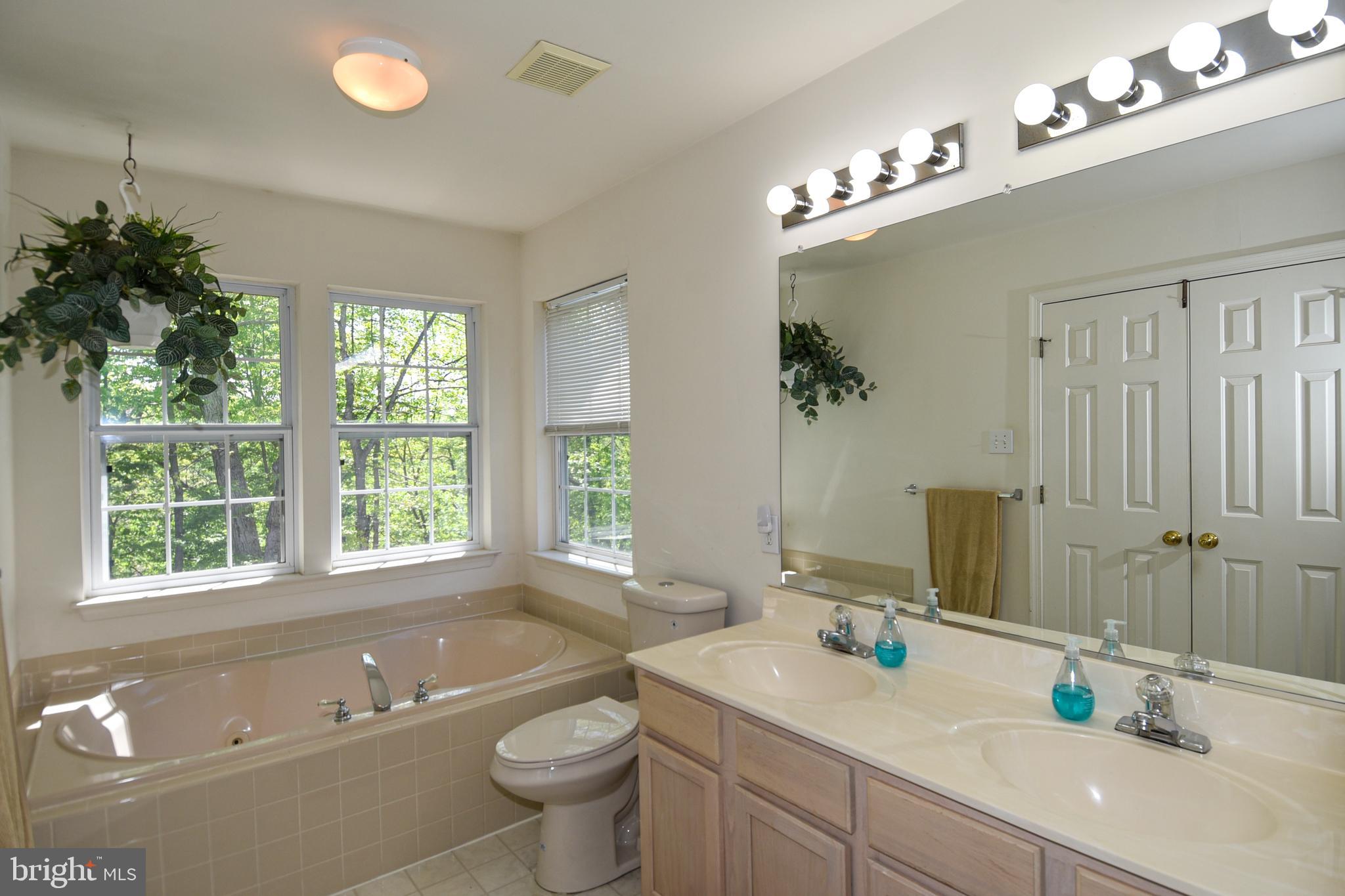 SENECA PARK NORTH - Residential