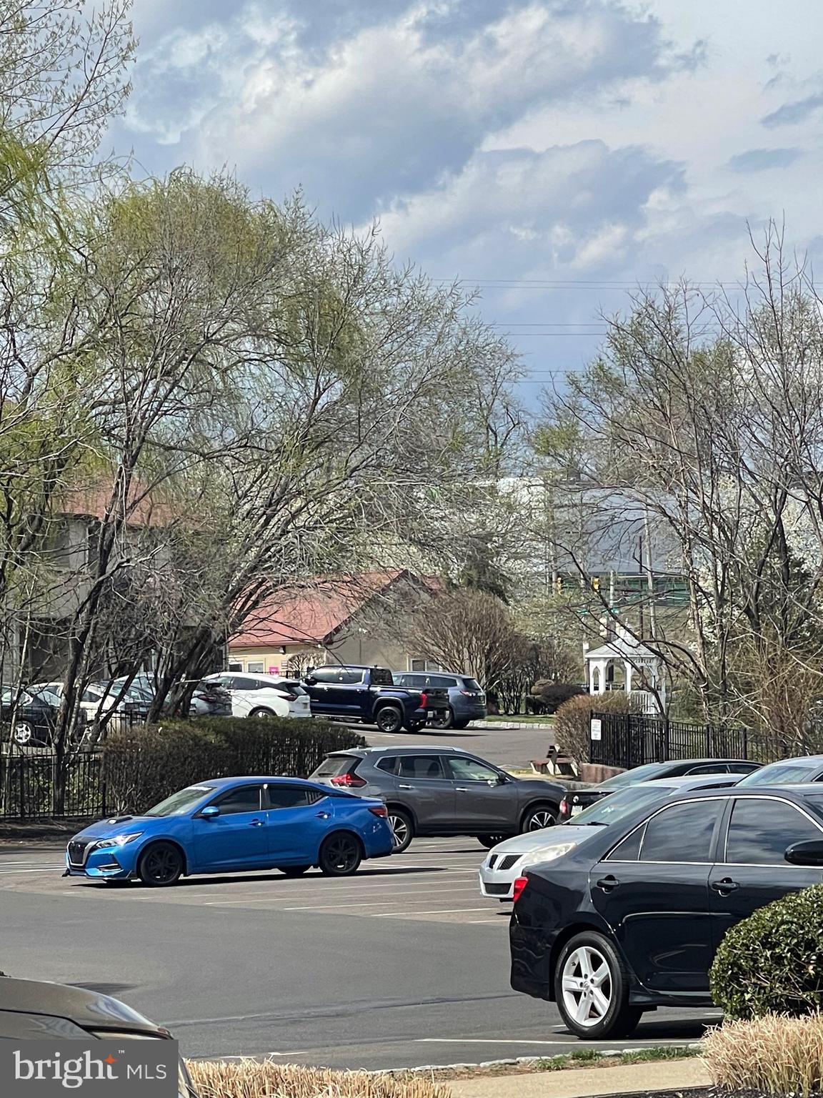 CREEK VIEW CROSSING - Residential