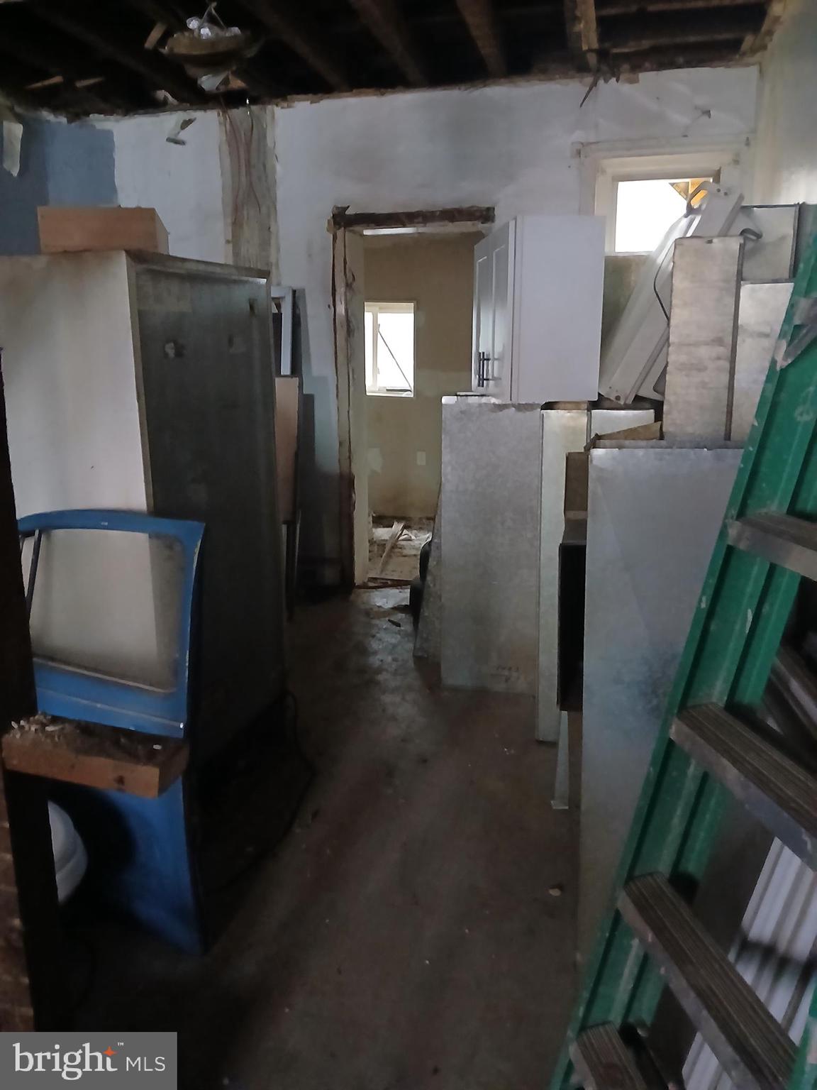 1843 E WISHART STREET