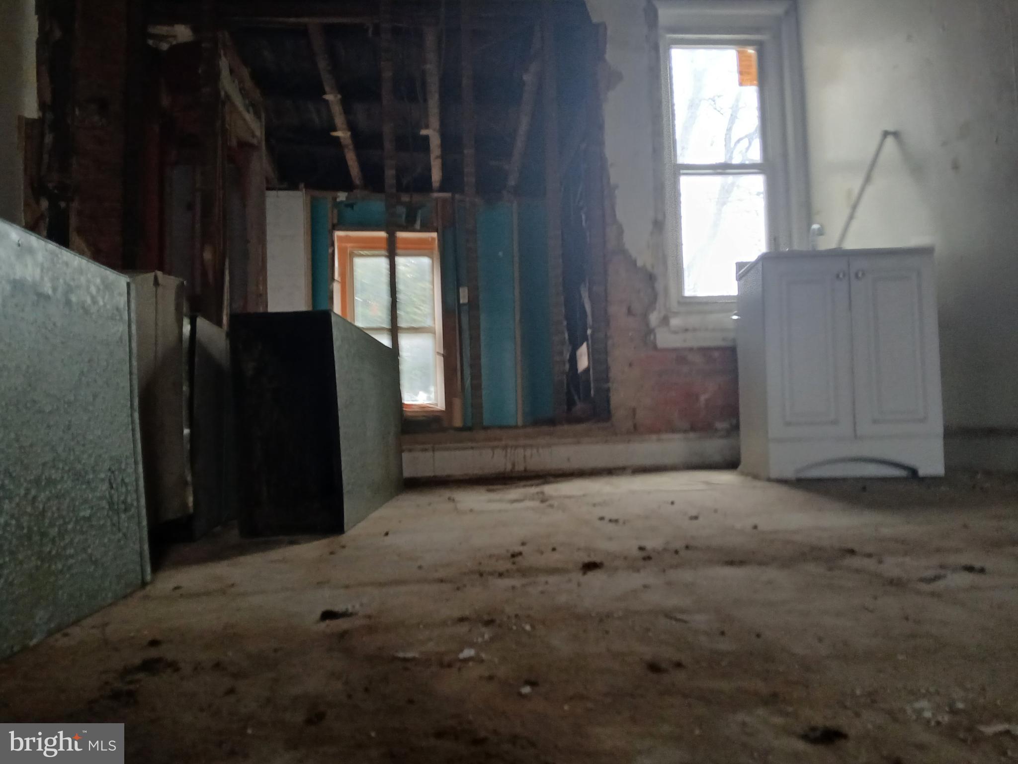 1843 E WISHART STREET