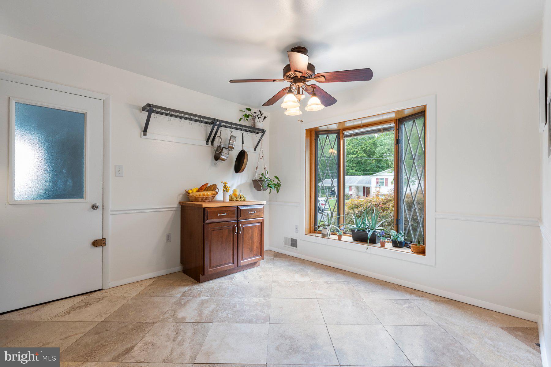 MANOR WOODS - Residential