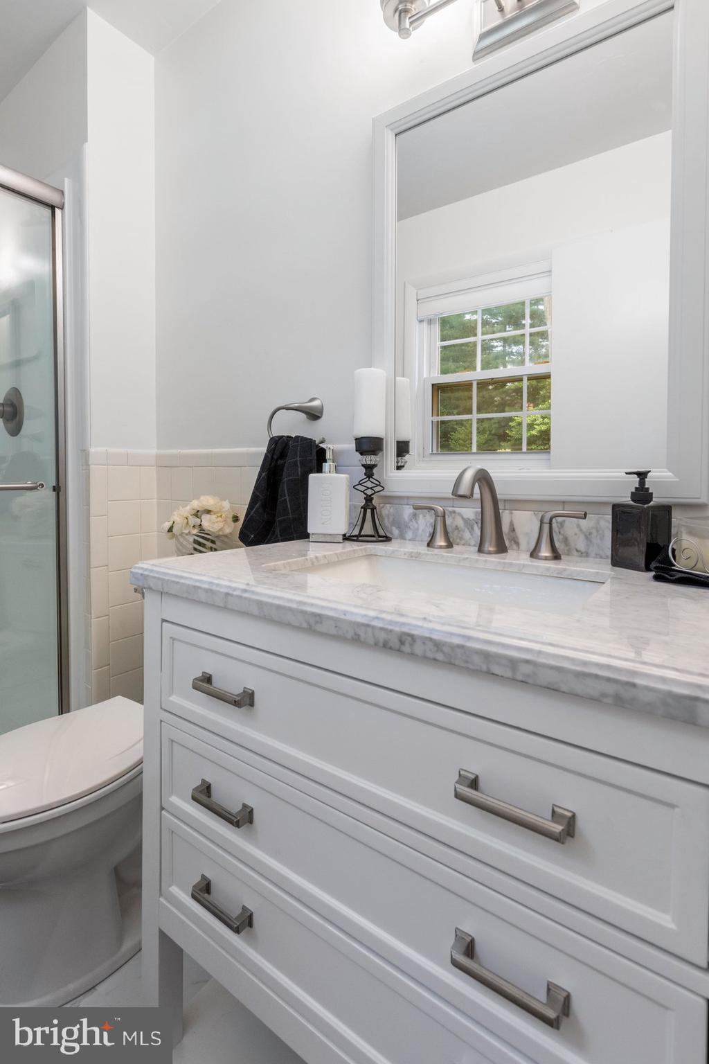 MANOR WOODS - Residential