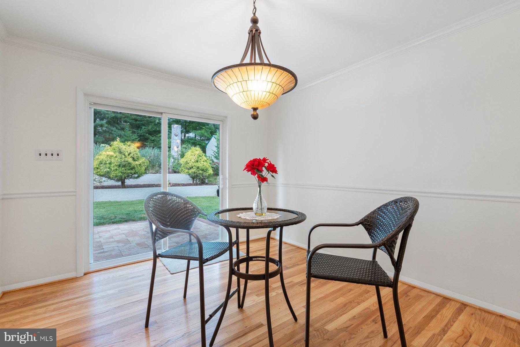 MANOR WOODS - Residential