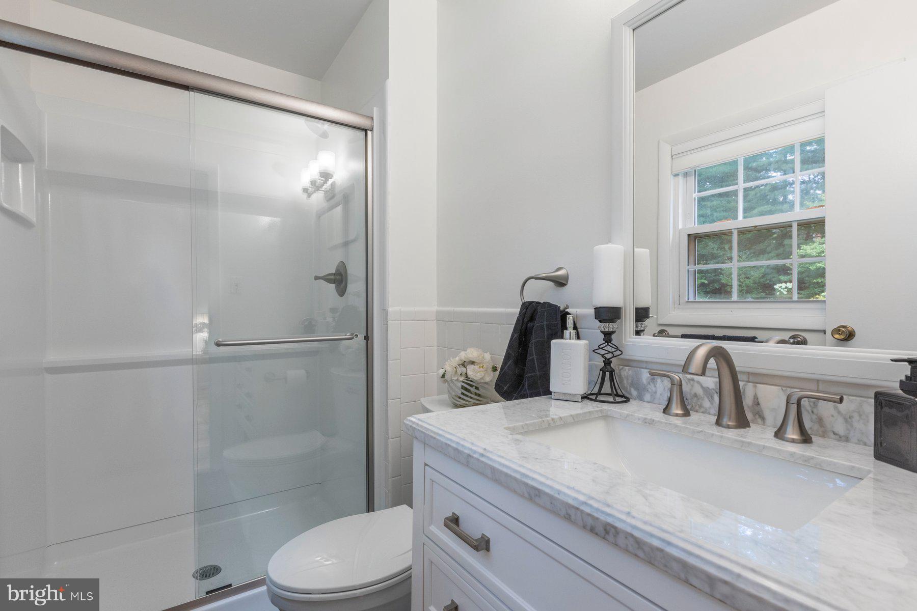 MANOR WOODS - Residential