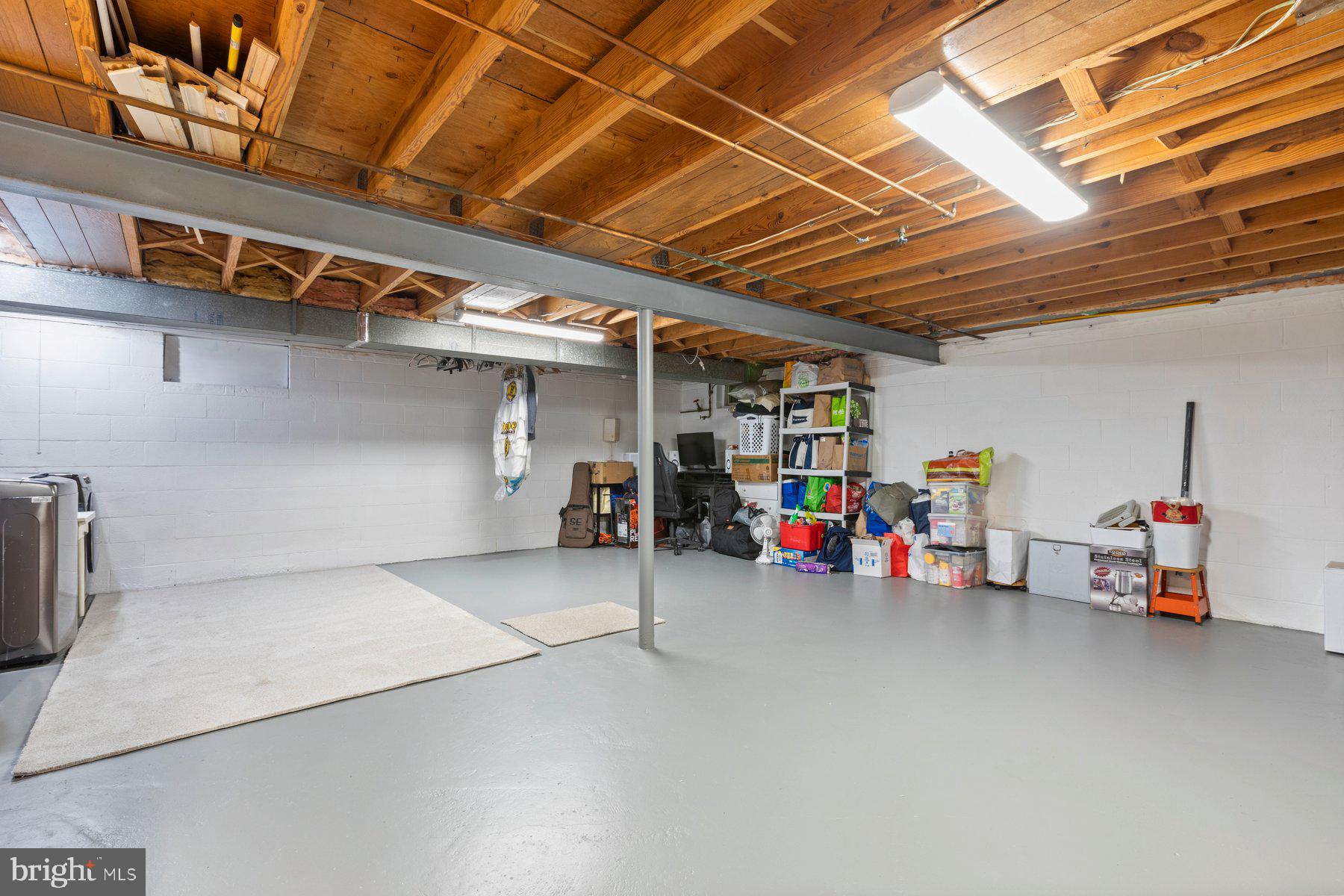 MANOR WOODS - Residential