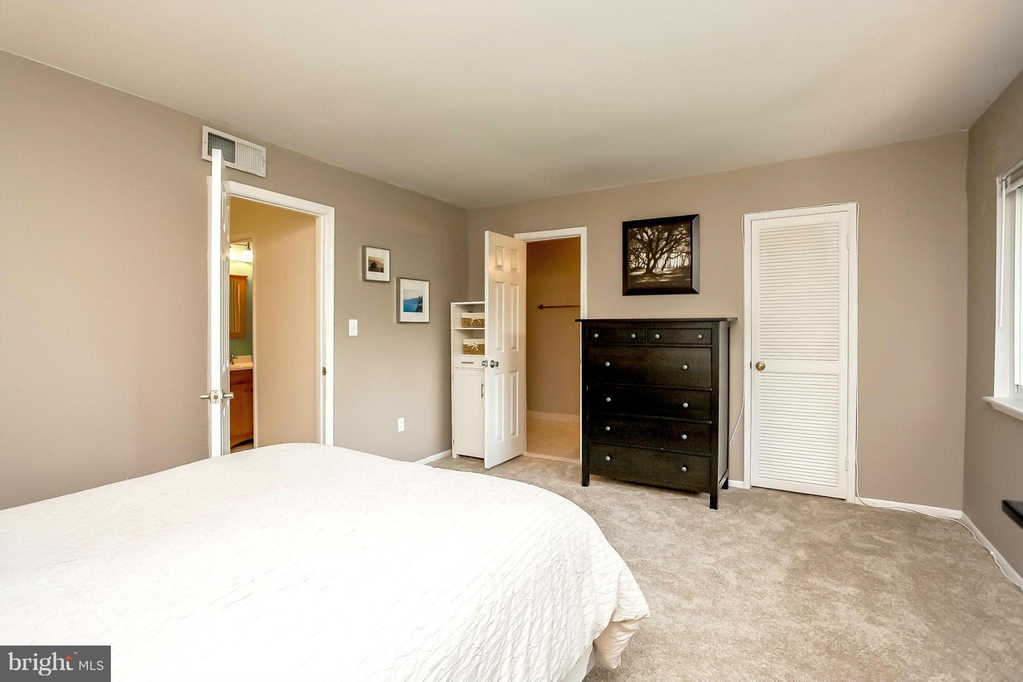 TOWN CENTER - Residential