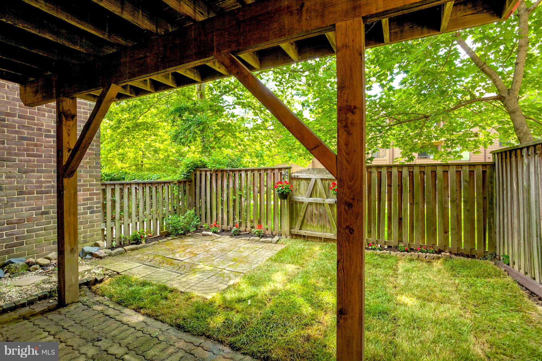 TOWN CENTER - Residential