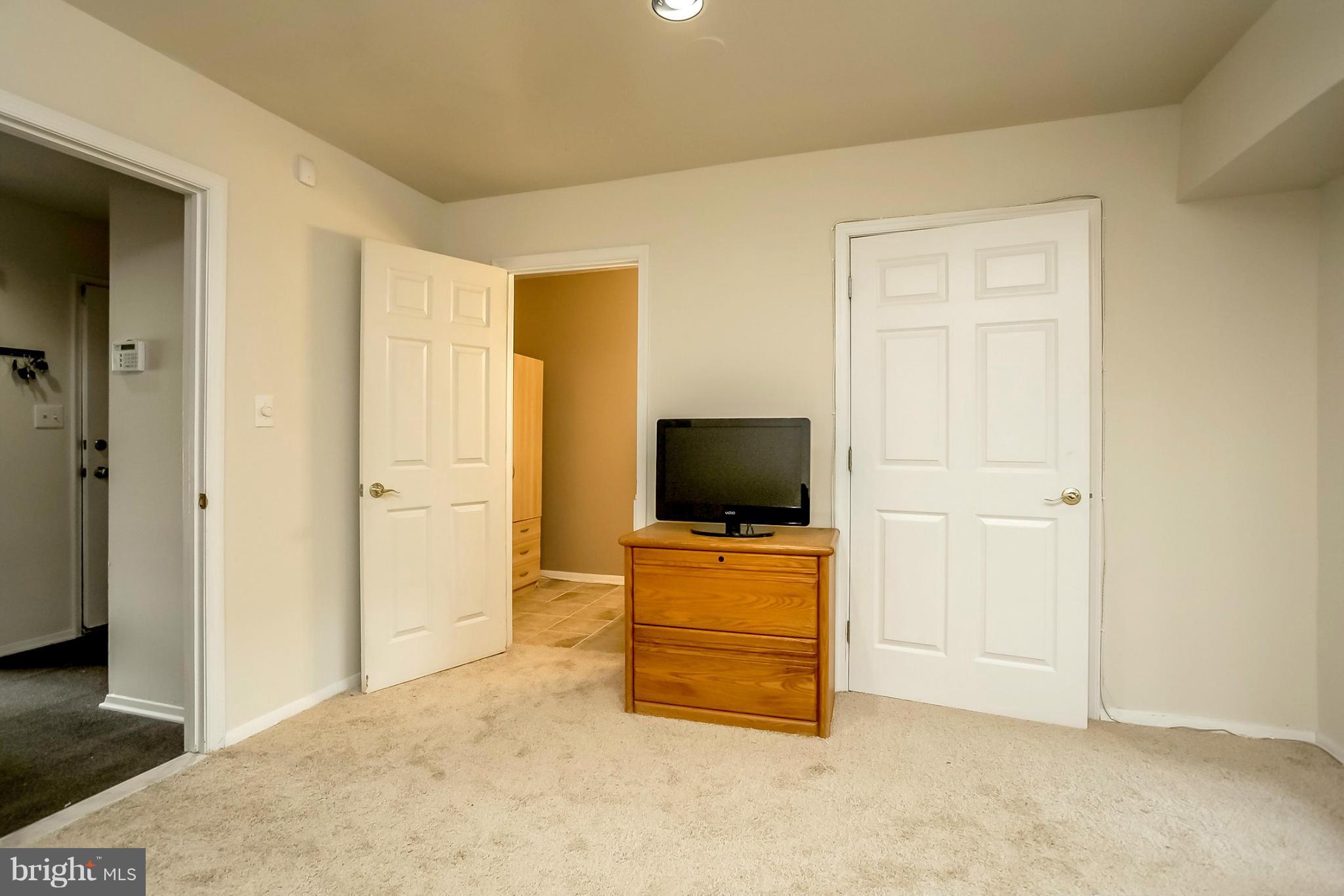 TOWN CENTER - Residential