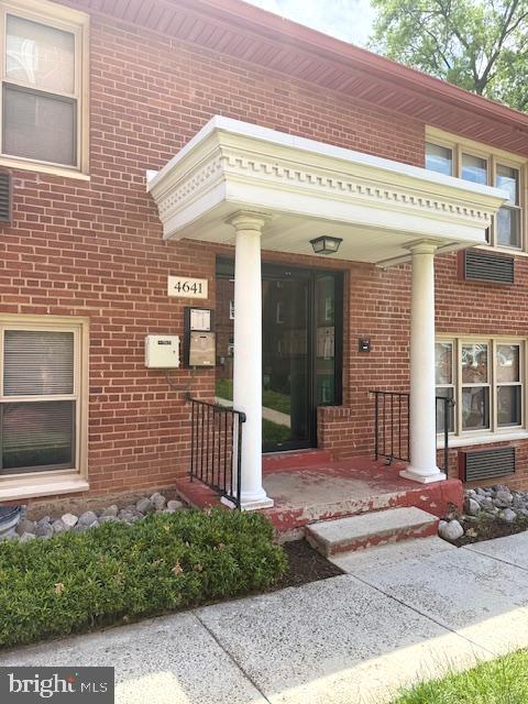 DOMINION TERRACE - Residential Lease