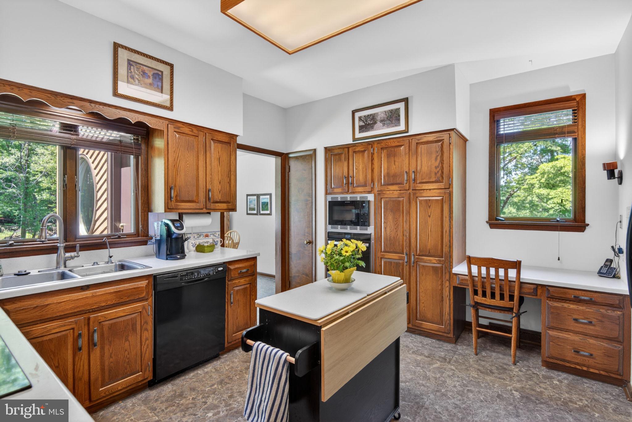 EAST HEMPFIELD TWP - Residential