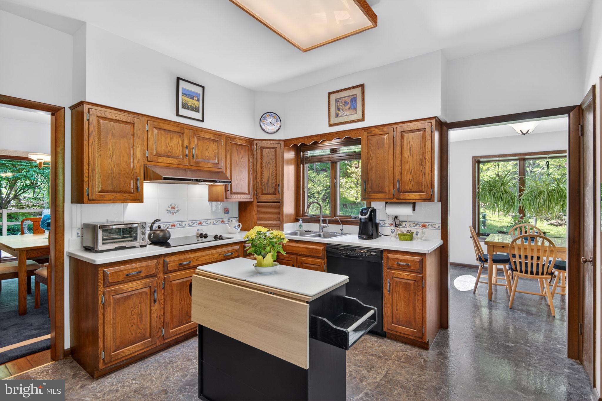 EAST HEMPFIELD TWP - Residential