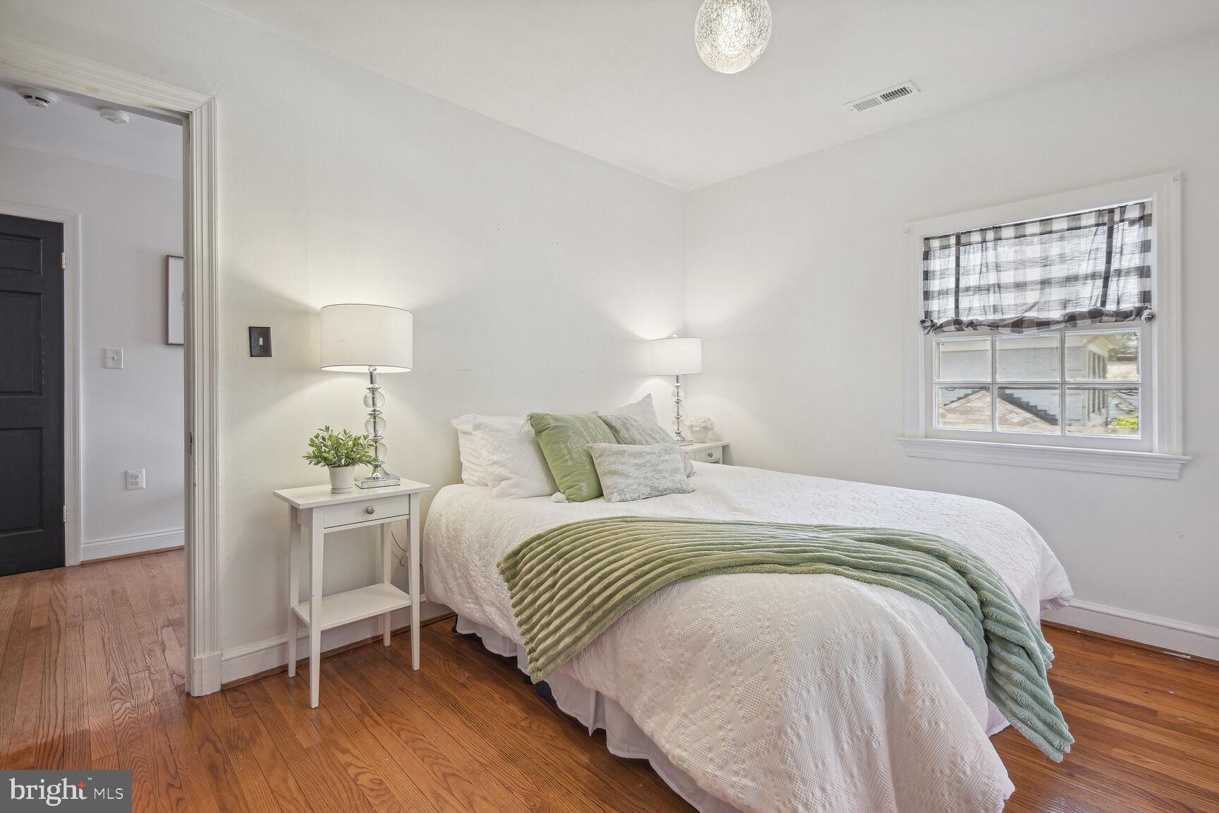 WARNERS ADDITION TO KENSINGTON - Residential