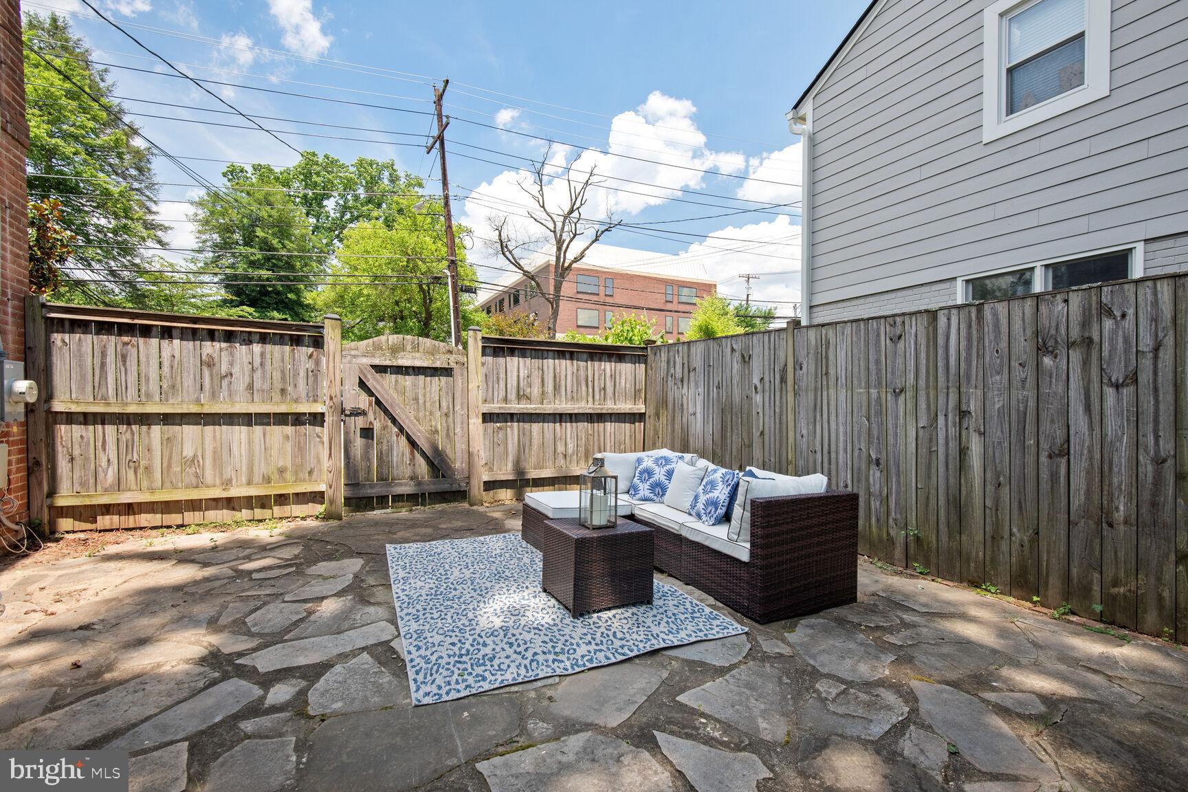 WARNERS ADDITION TO KENSINGTON - Residential