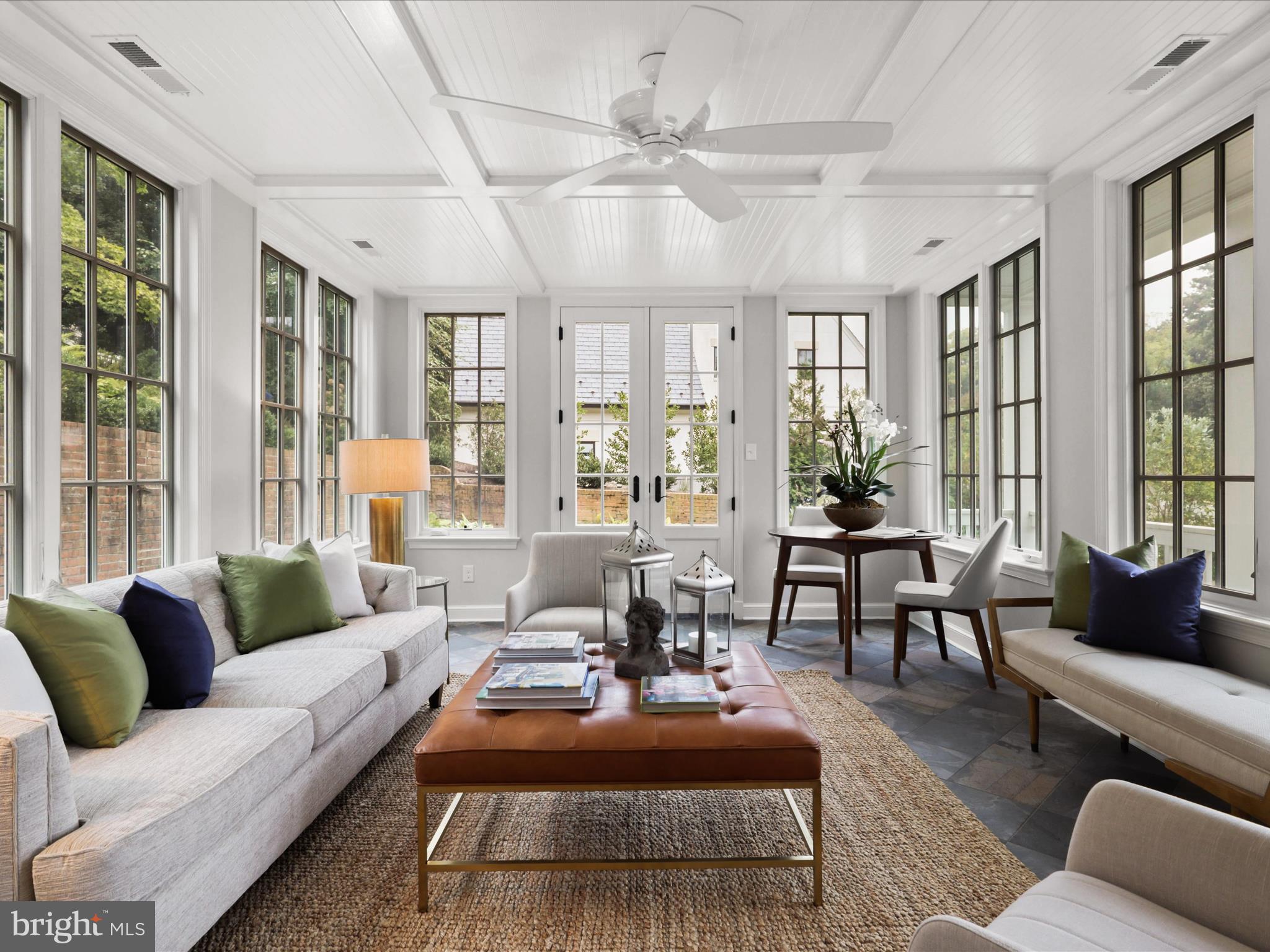 COUNTRY CLUB HILLS - Residential