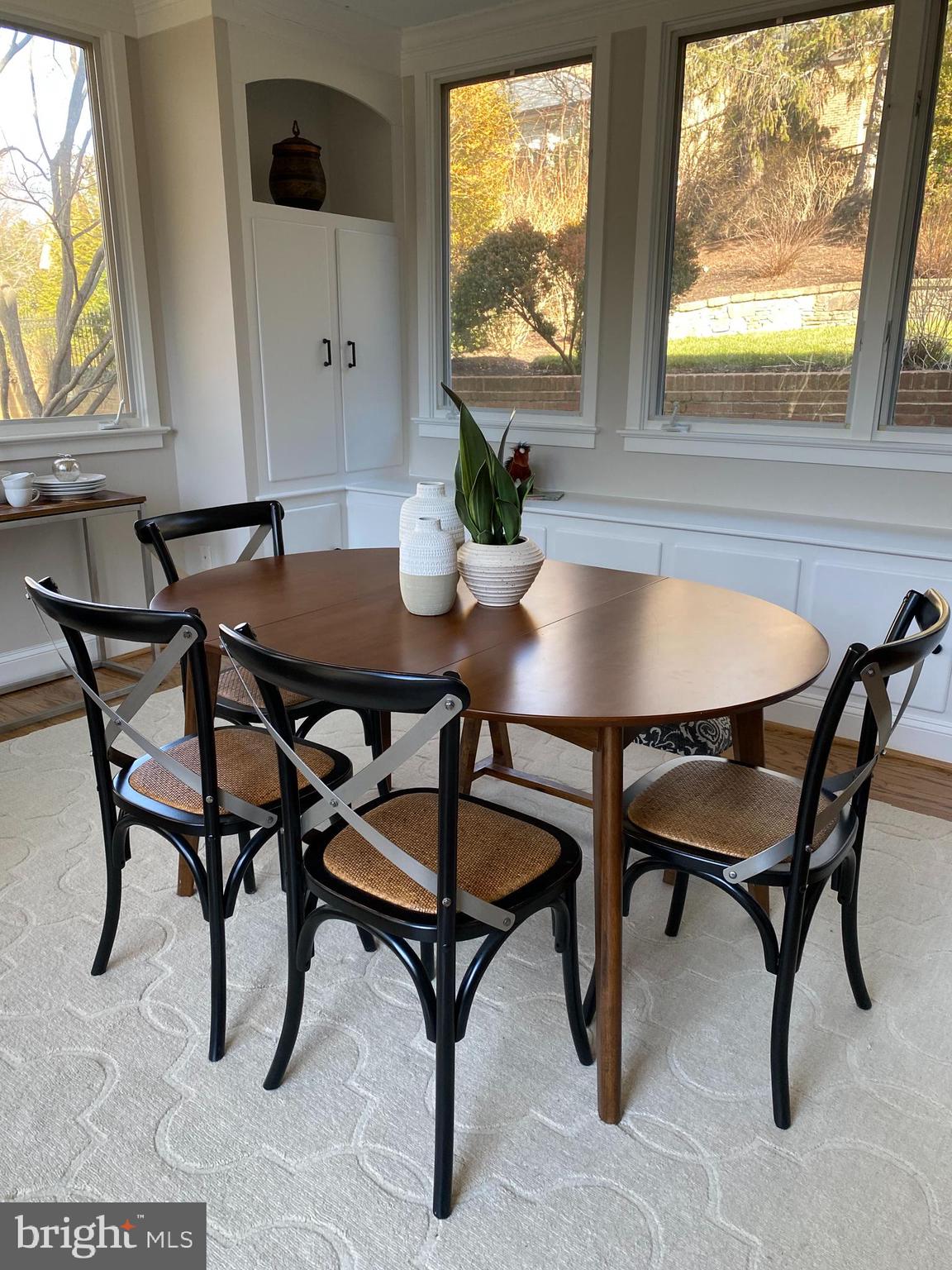 COUNTRY CLUB HILLS - Residential