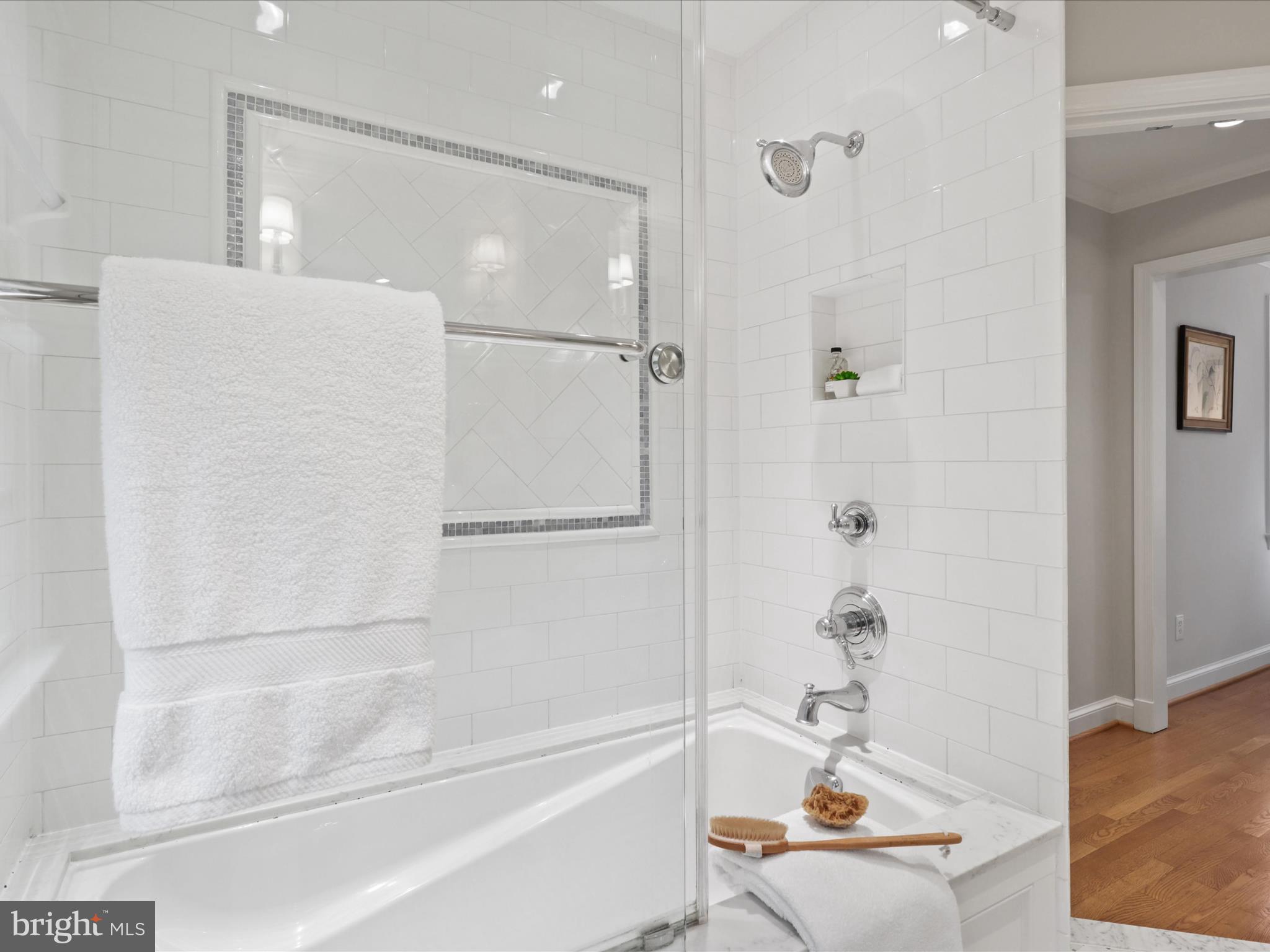 COUNTRY CLUB HILLS - Residential