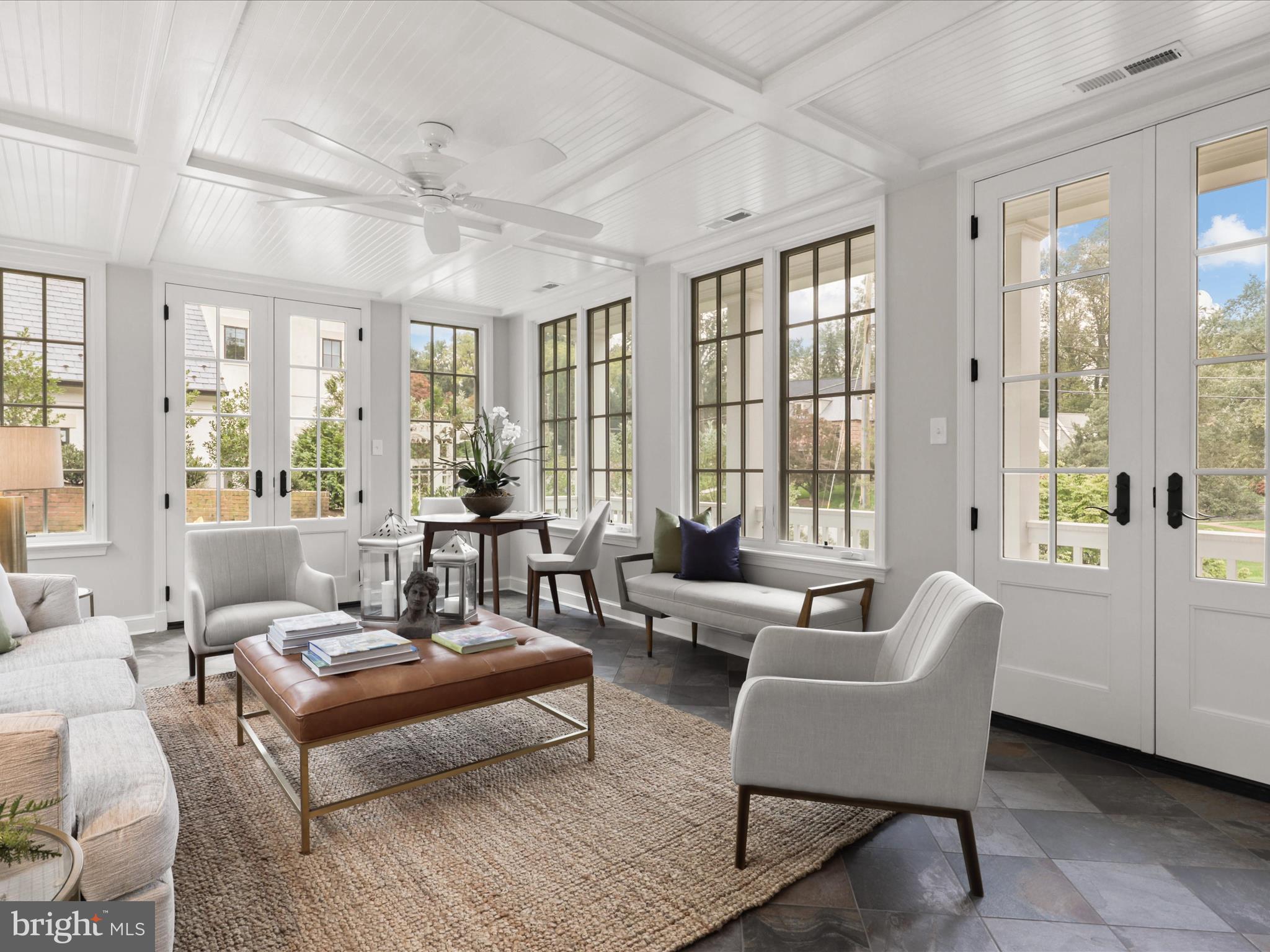 COUNTRY CLUB HILLS - Residential