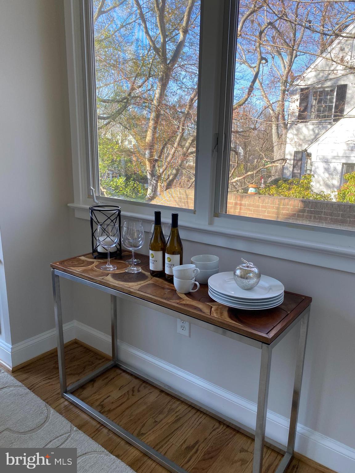 COUNTRY CLUB HILLS - Residential