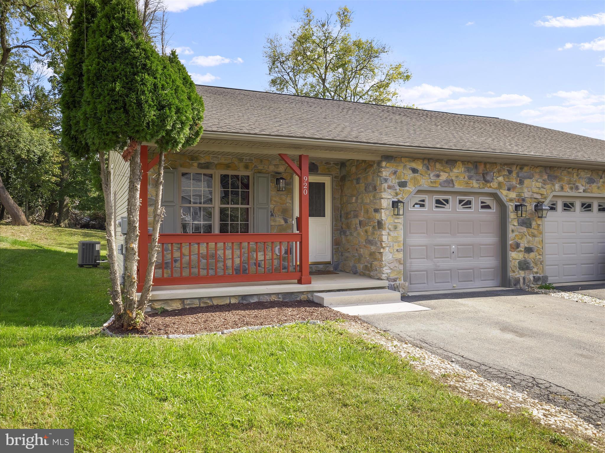 SOUTH HAGERSTOWN - Residential