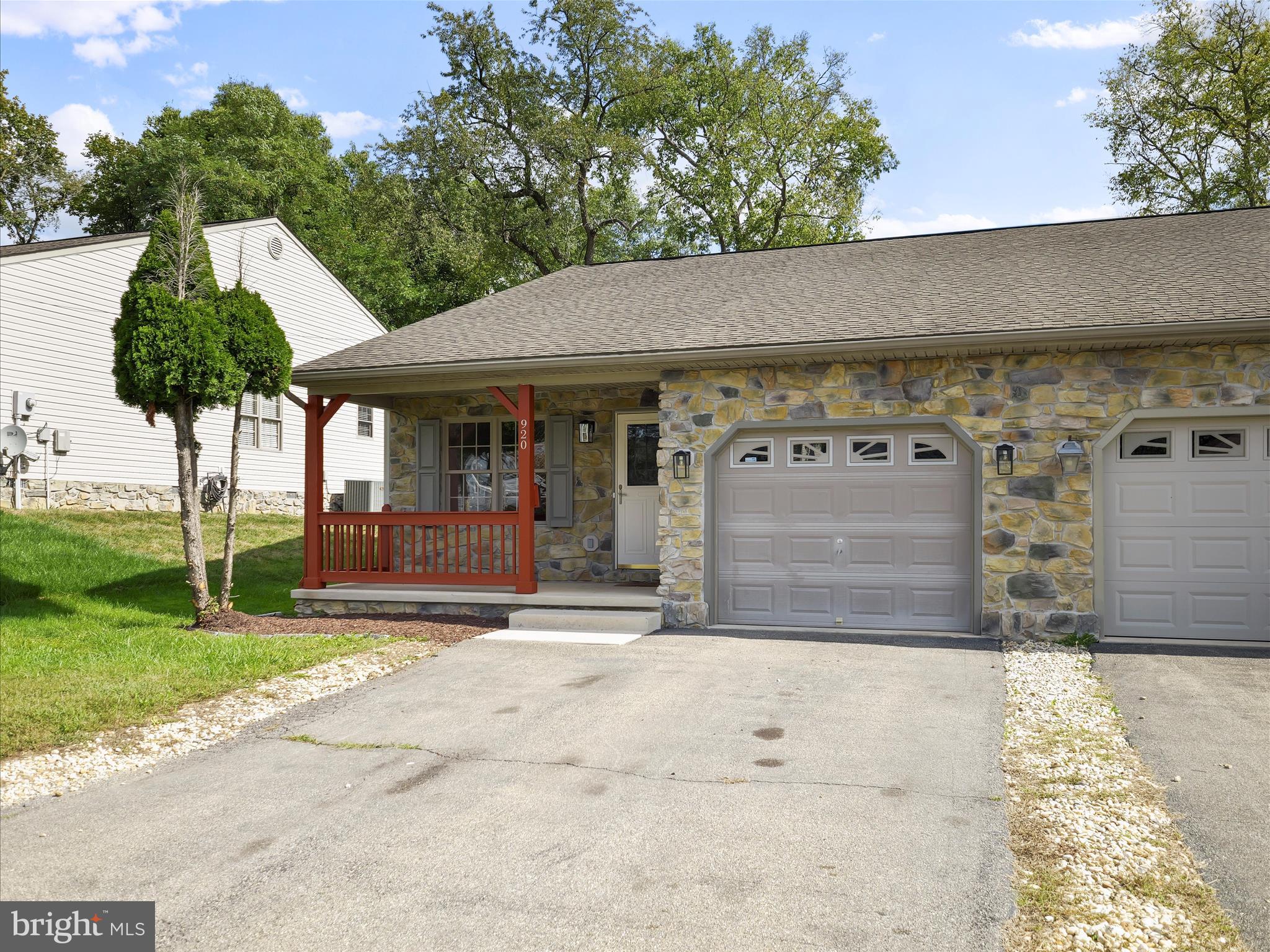 SOUTH HAGERSTOWN - Residential