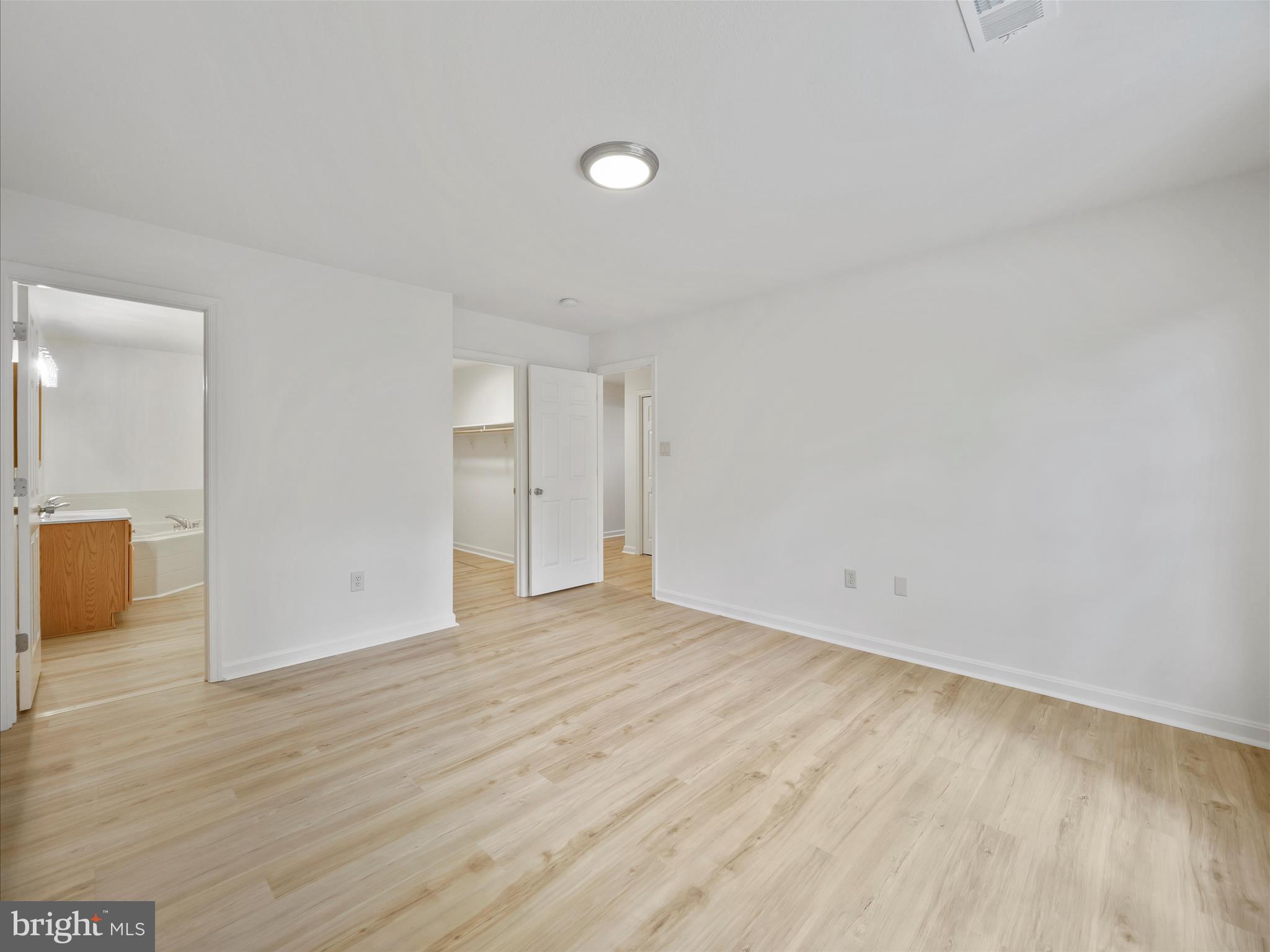 SOUTH HAGERSTOWN - Residential