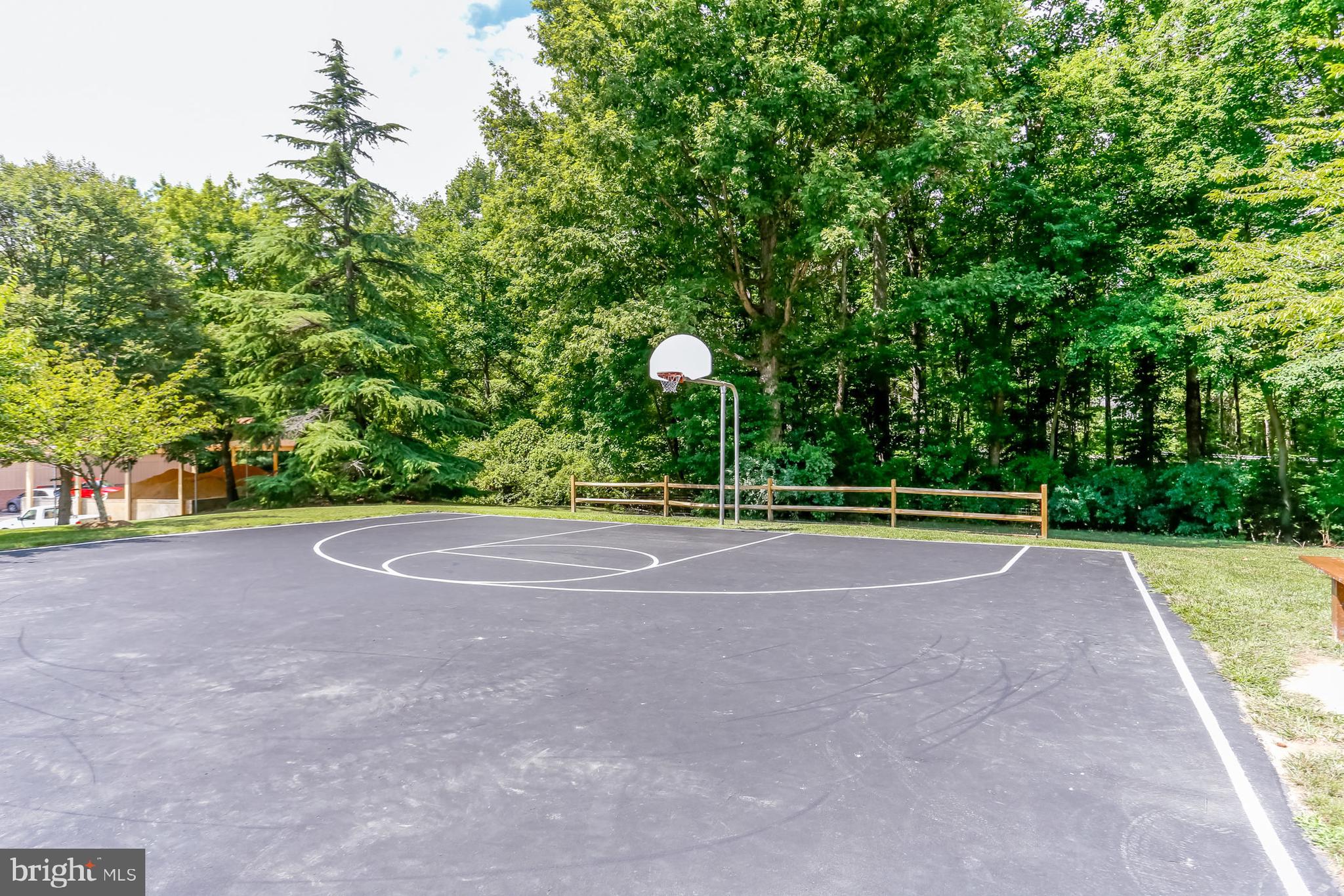 LAKE RIDGE - Residential Lease