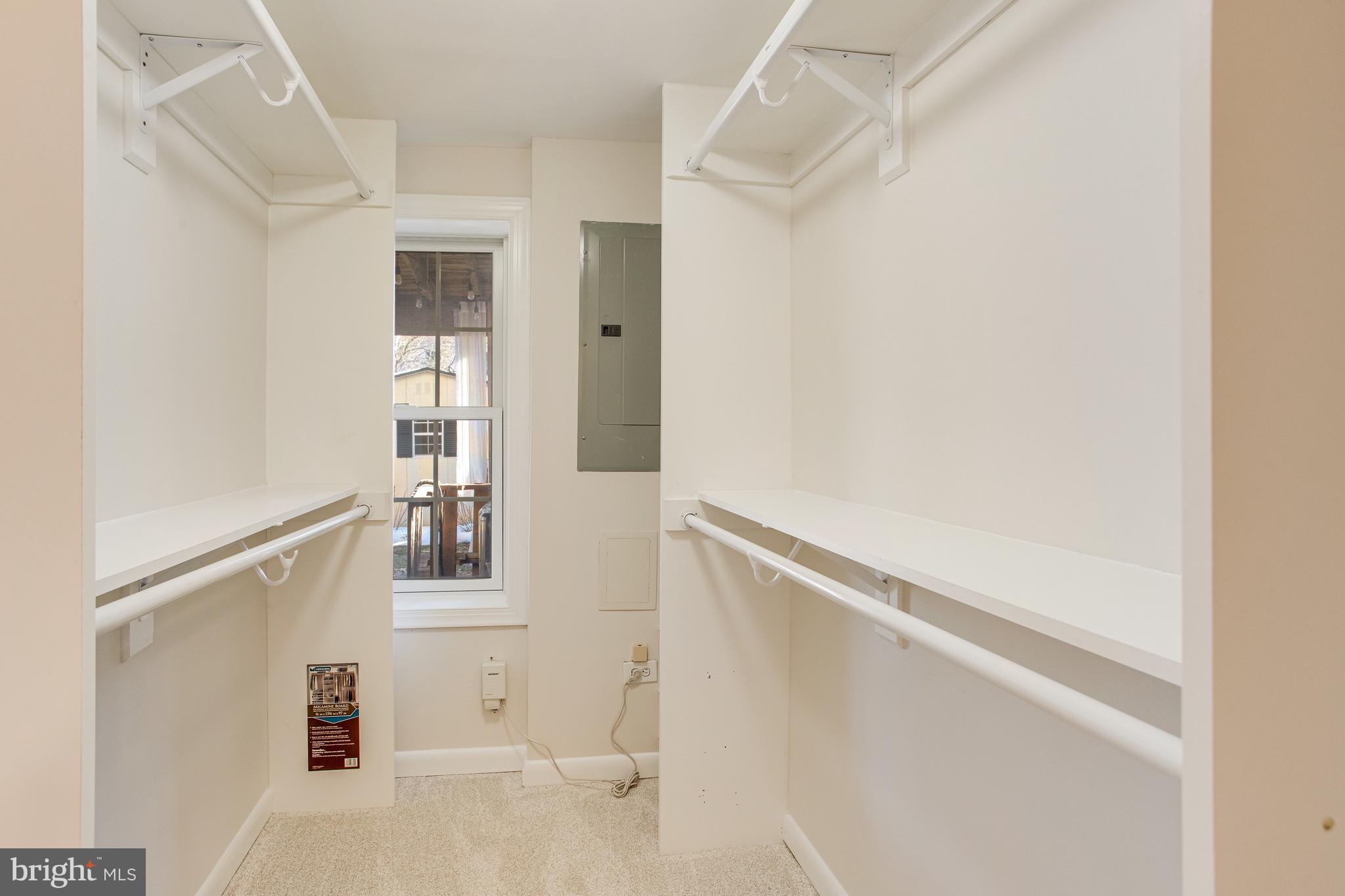 LAKE RIDGE - Residential Lease