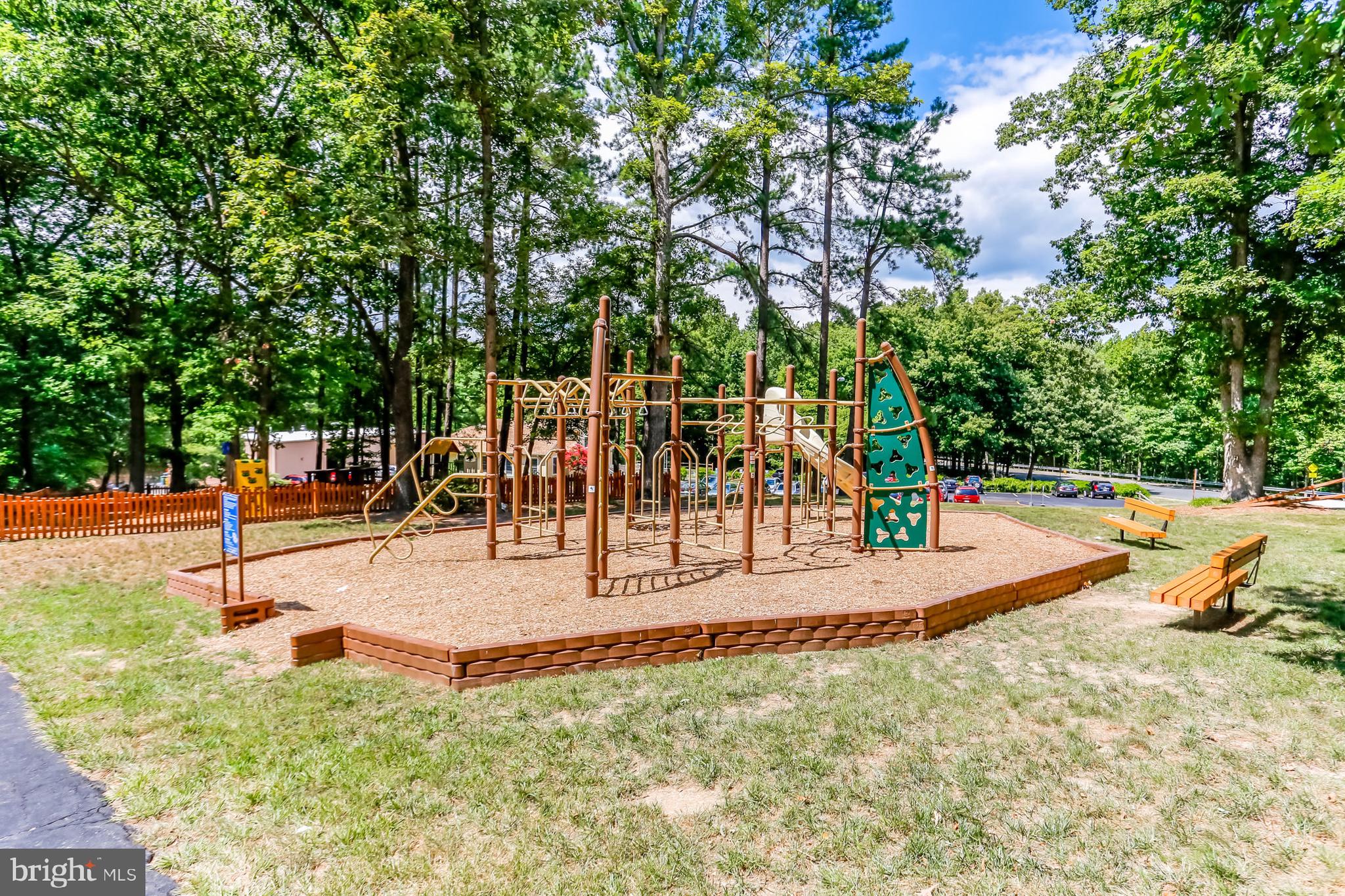 LAKE RIDGE - Residential Lease