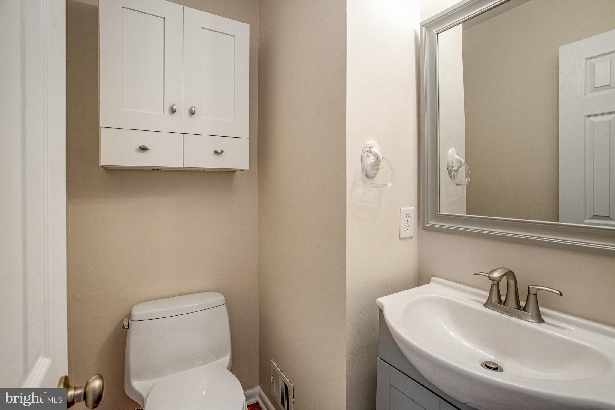 LAKE RIDGE - Residential Lease