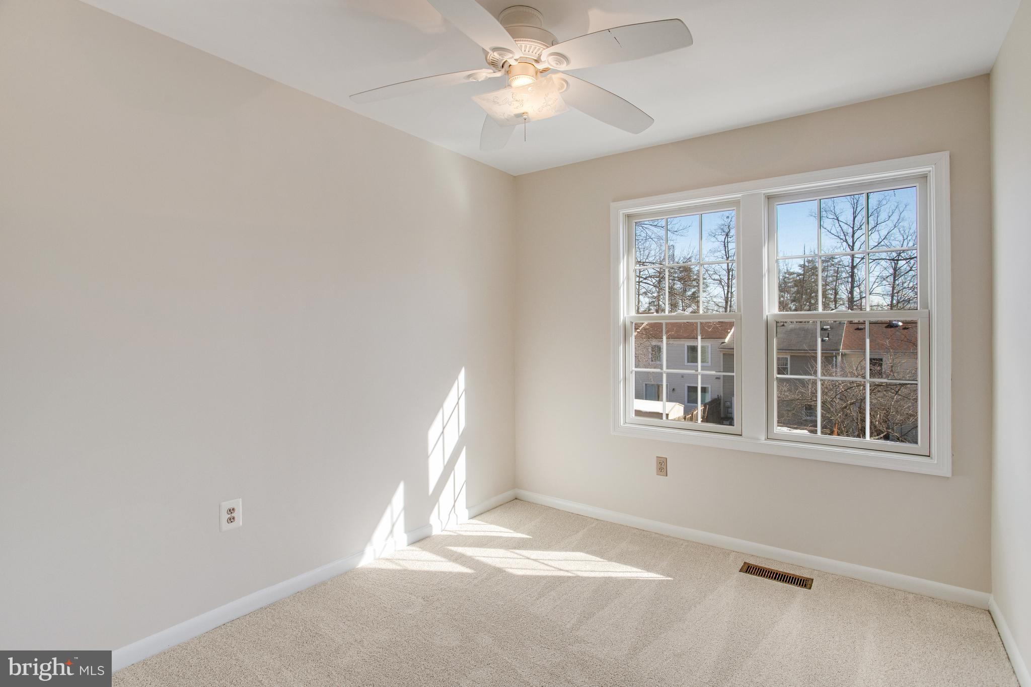 LAKE RIDGE - Residential Lease