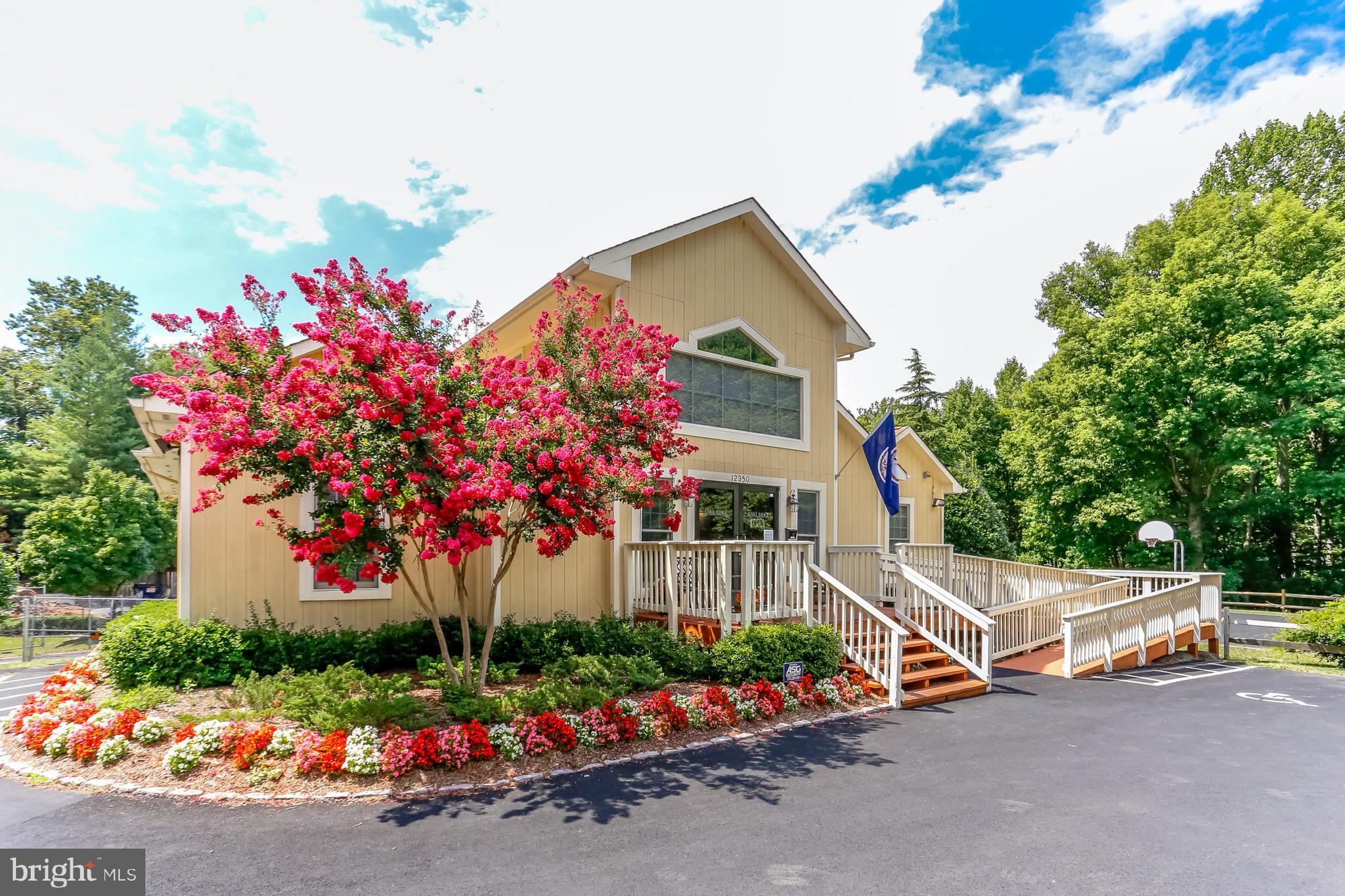 LAKE RIDGE - Residential Lease