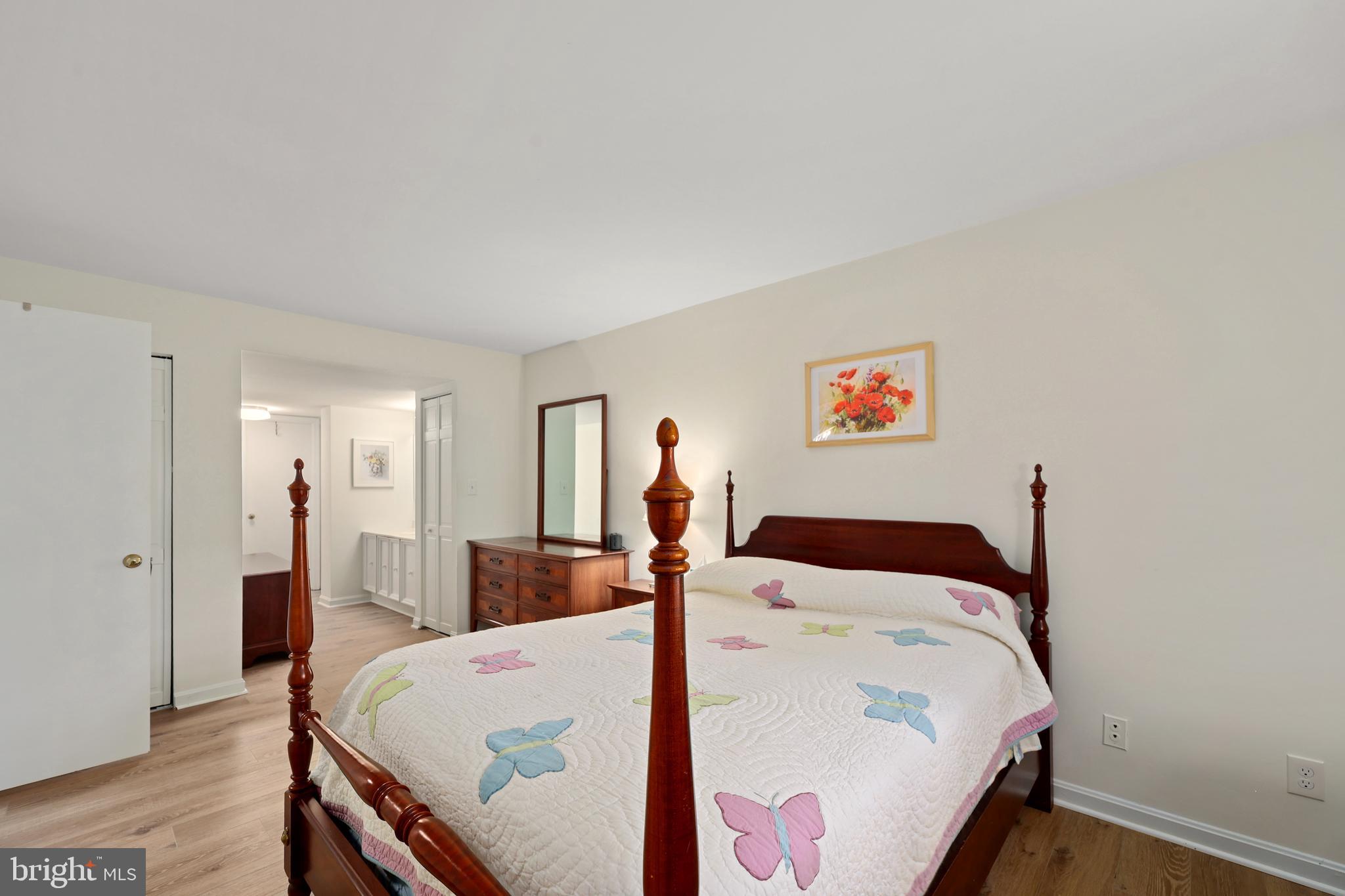 BURKE COVE - Residential