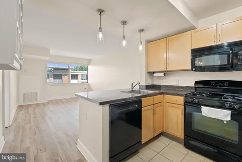 MLS: DCDC2260014