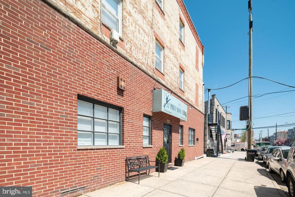 Photo of 2541 S Clarion Street, PHILADELPHIA, PA 19148 (MLS # PAPH2572018)