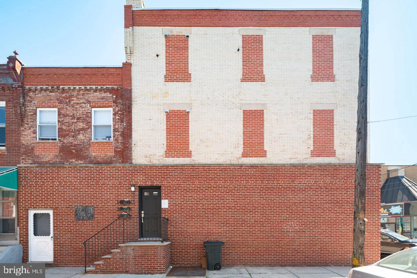 LOWER MOYAMENSING - Commercial Sale