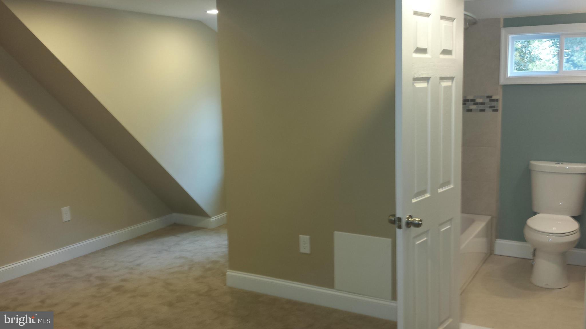 ROLAND TERRACE - Residential