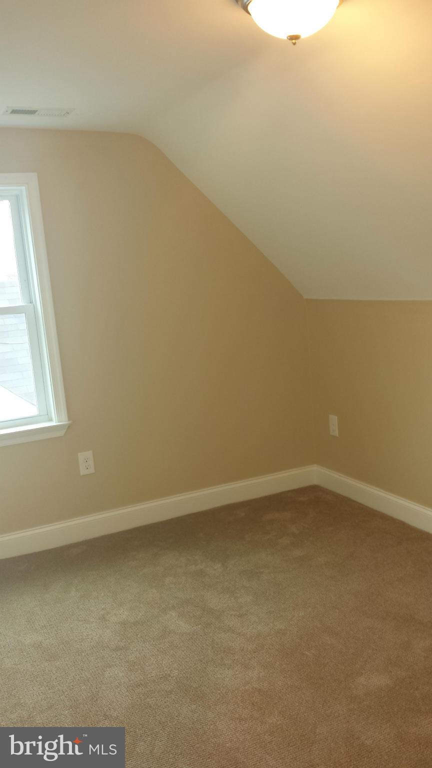 ROLAND TERRACE - Residential