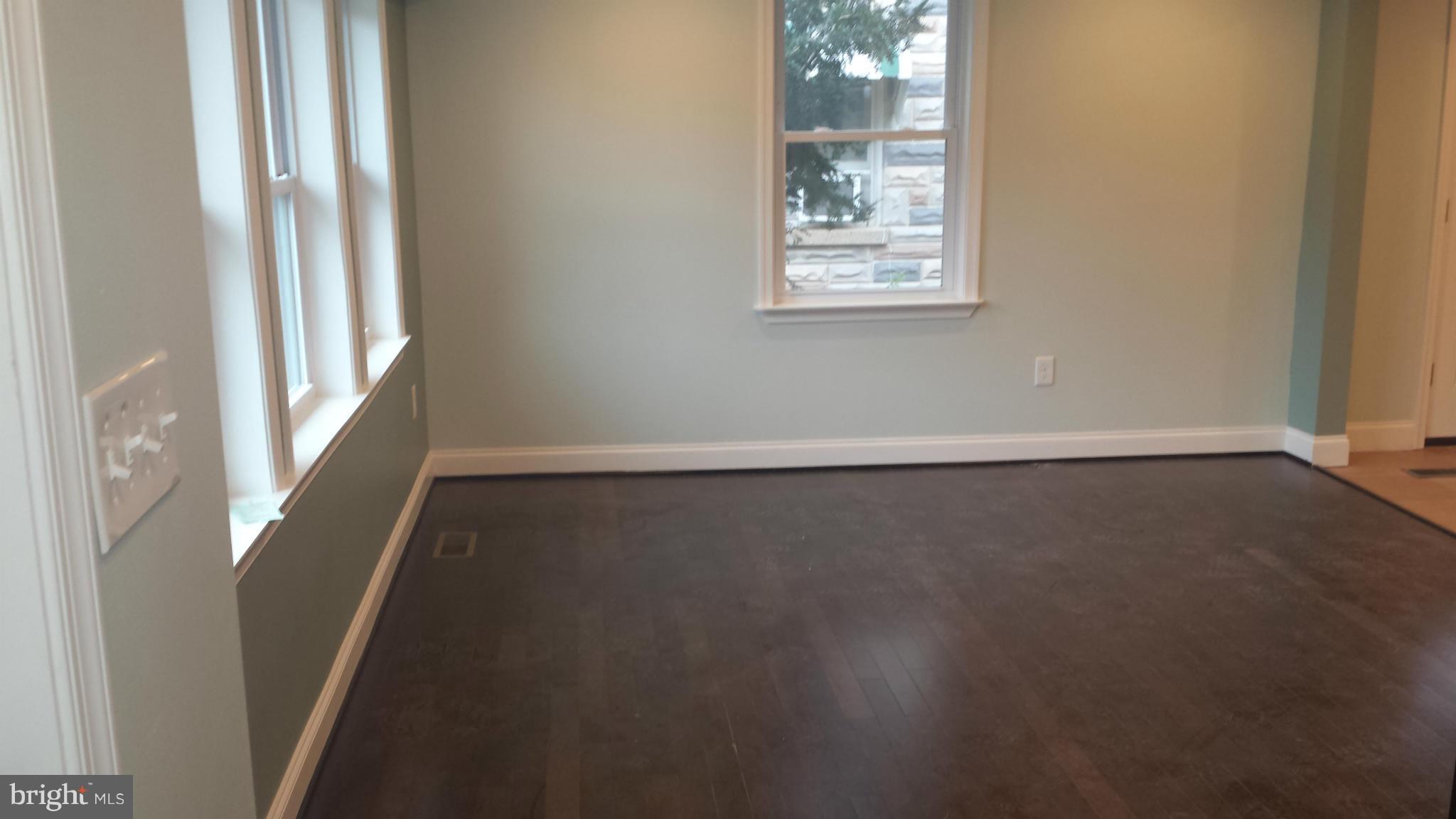 ROLAND TERRACE - Residential