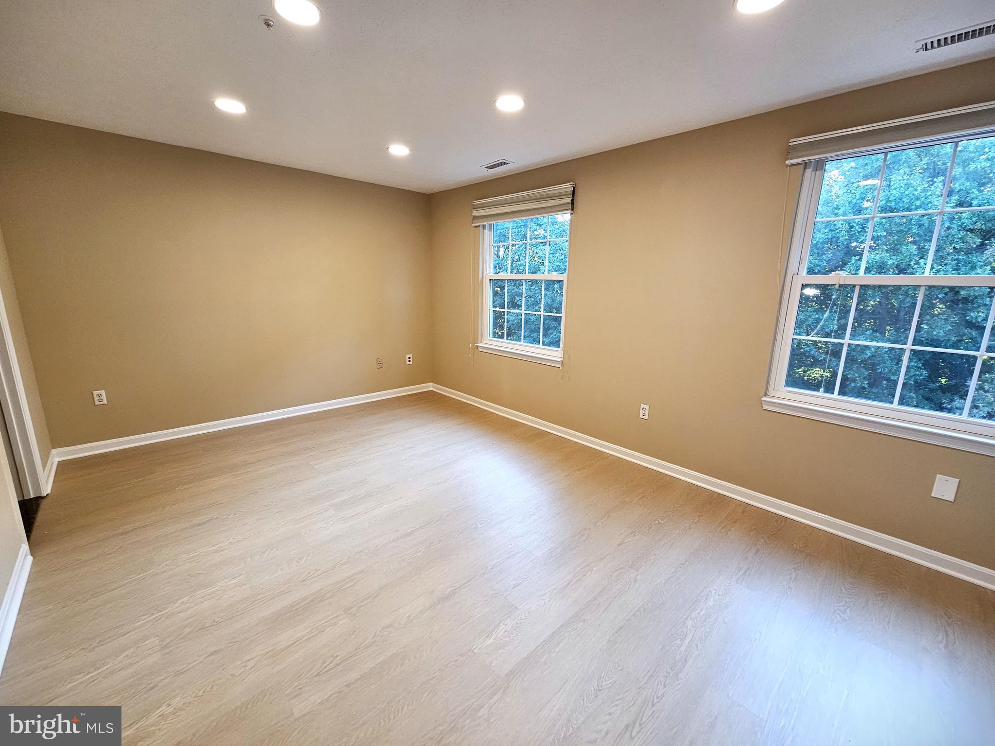 SNOWDEN RIDGE - Residential Lease