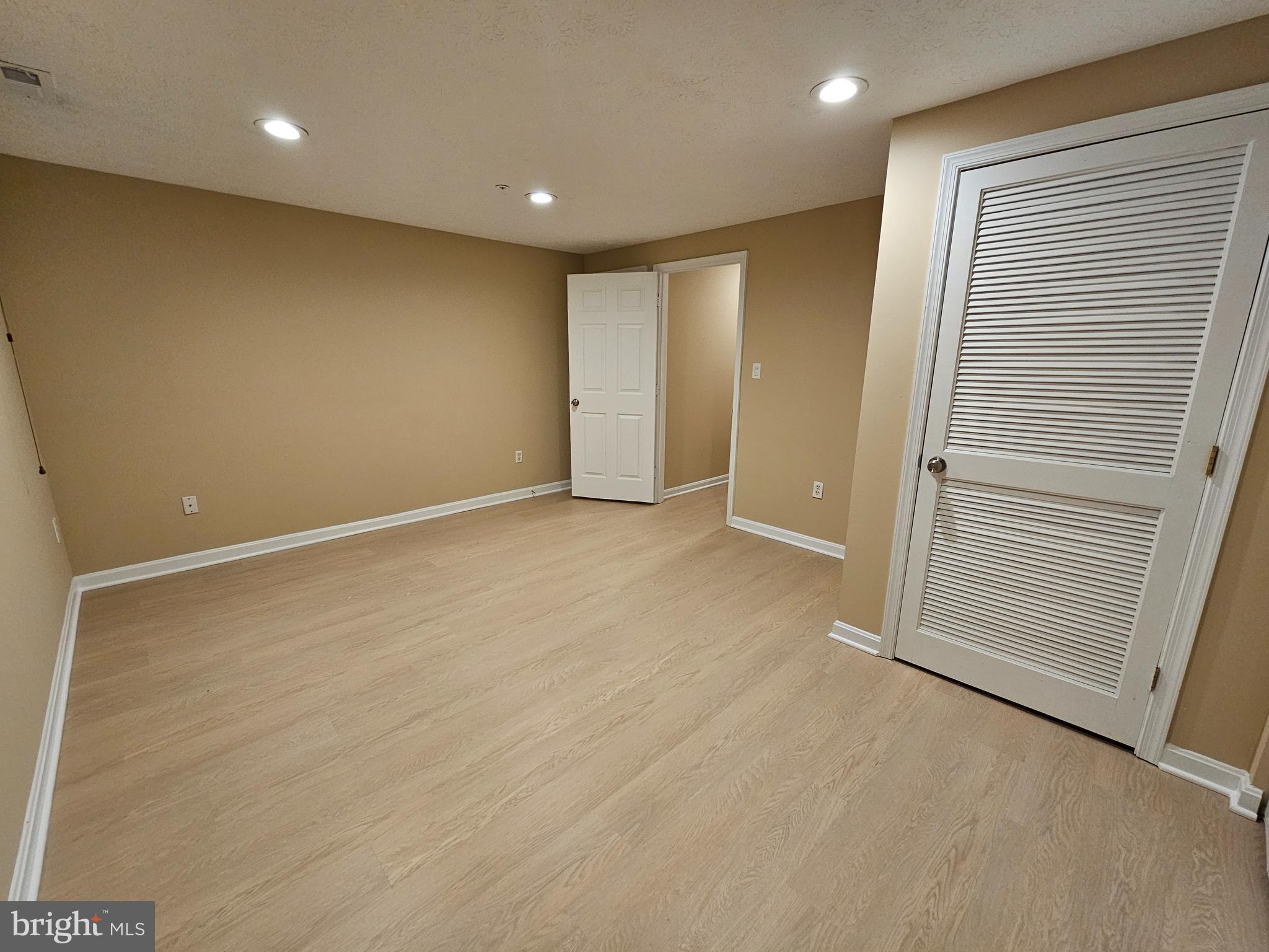 SNOWDEN RIDGE - Residential Lease