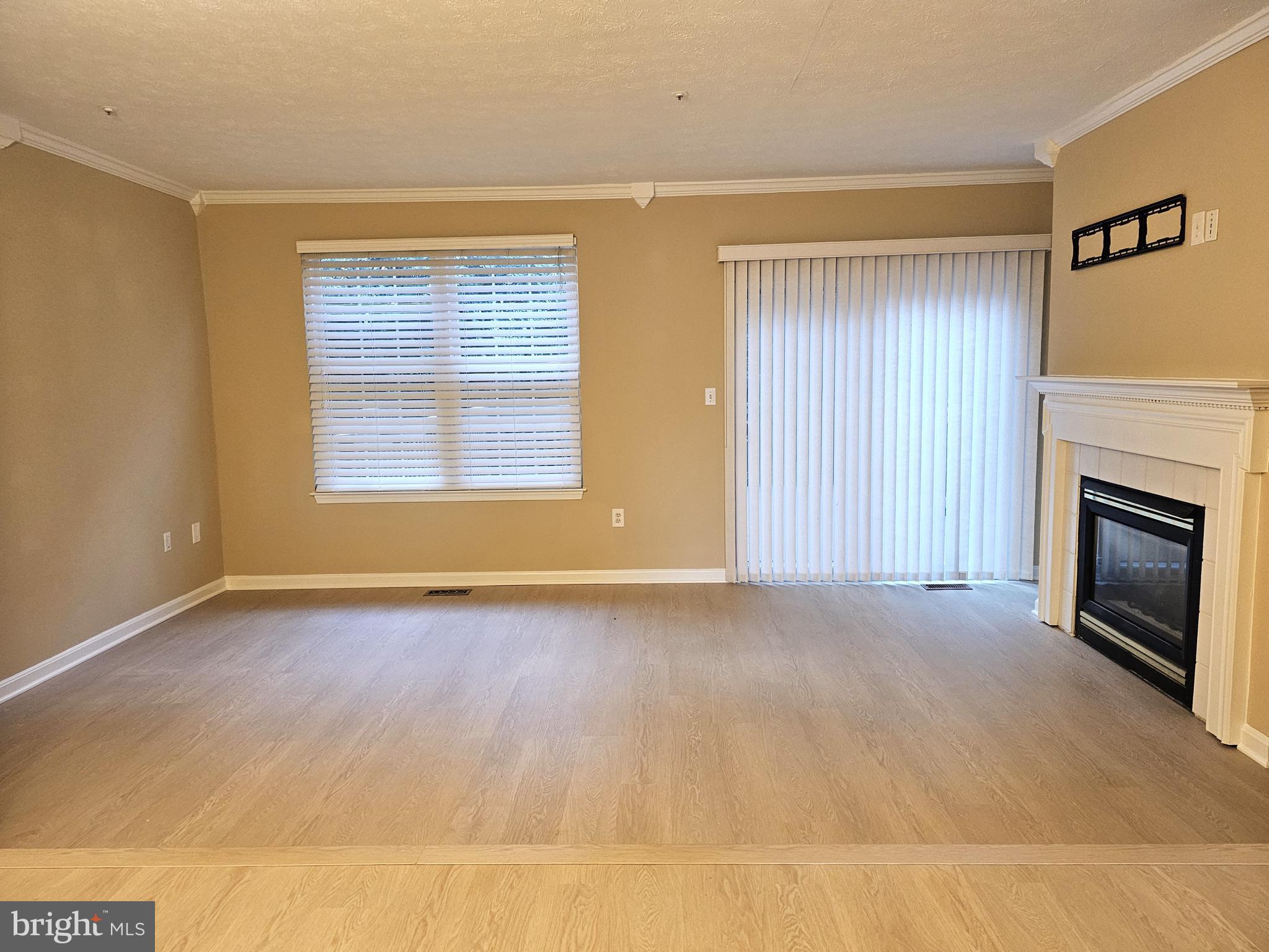 SNOWDEN RIDGE - Residential Lease